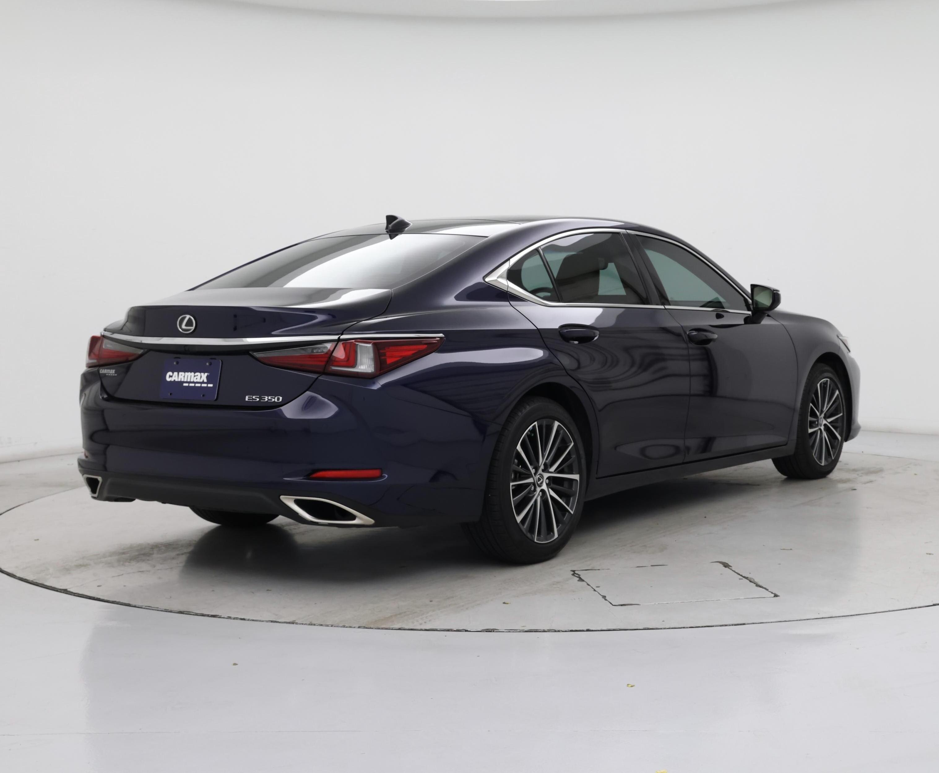 Thumbnail: 2023 Lexus ES - 8