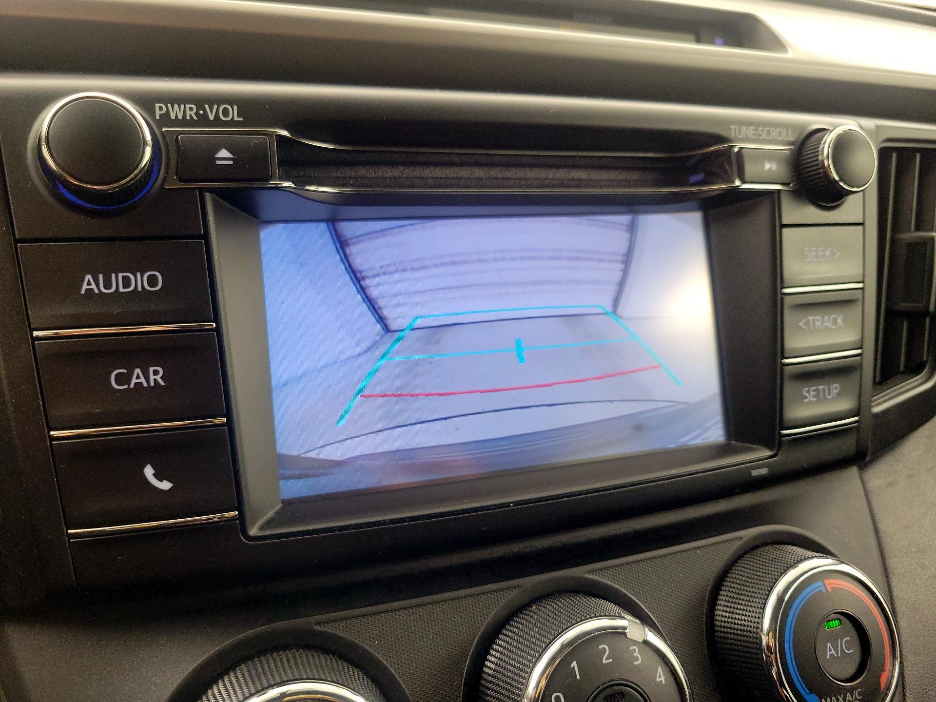 Thumbnail: 2016 Toyota RAV4 - 14
