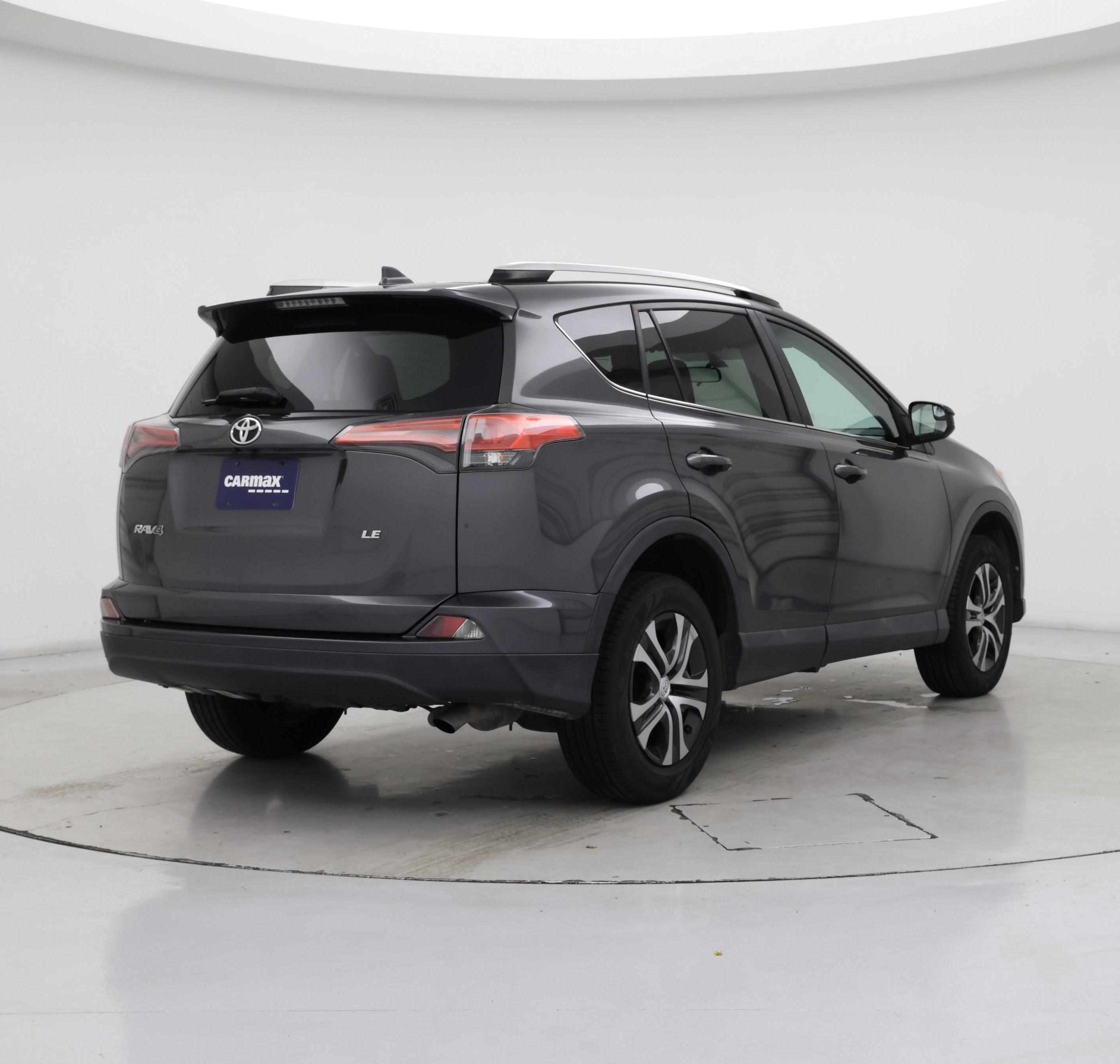 Thumbnail: 2016 Toyota RAV4 - 8