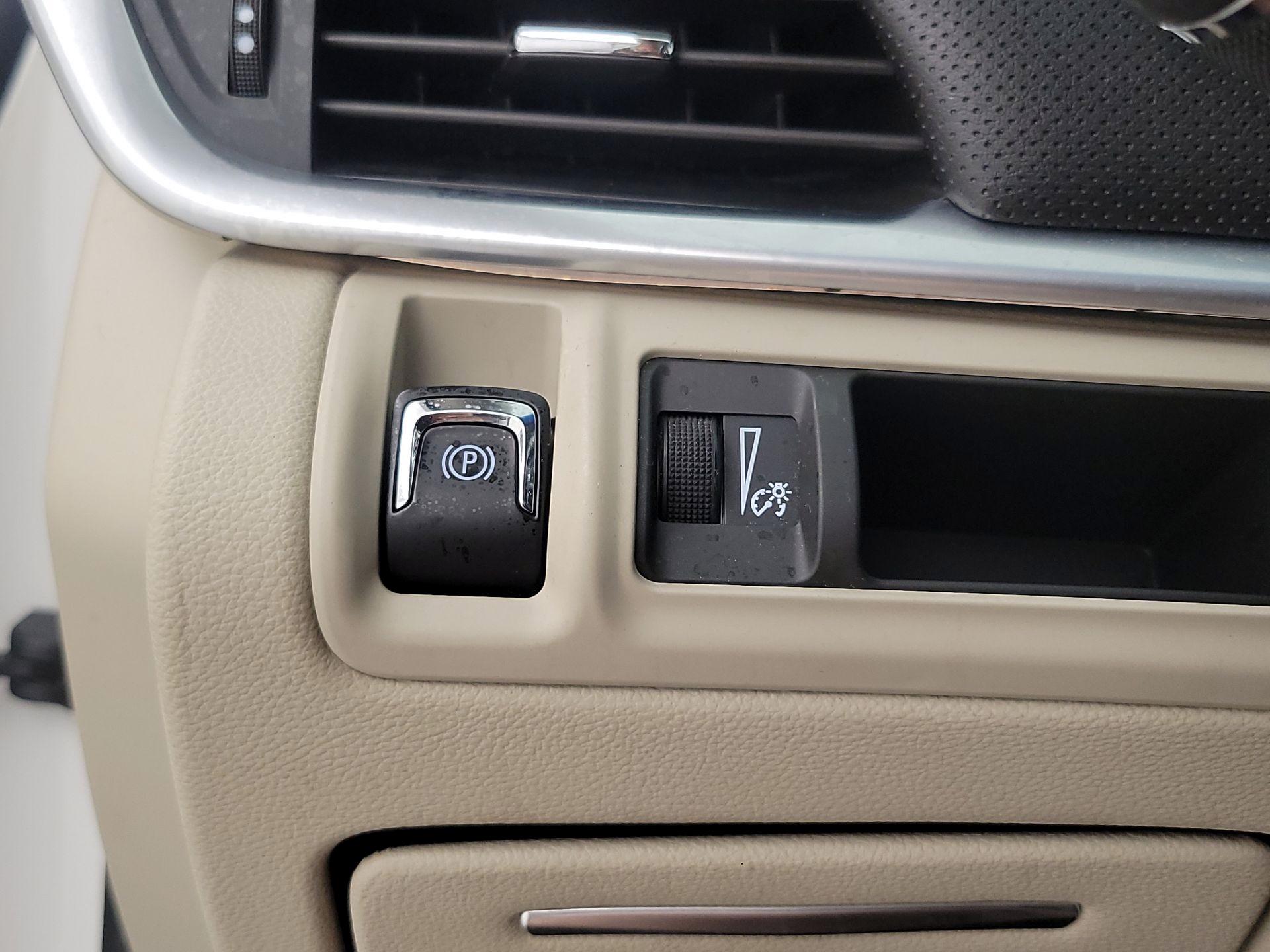 Thumbnail: 2019 Cadillac XTS - 13