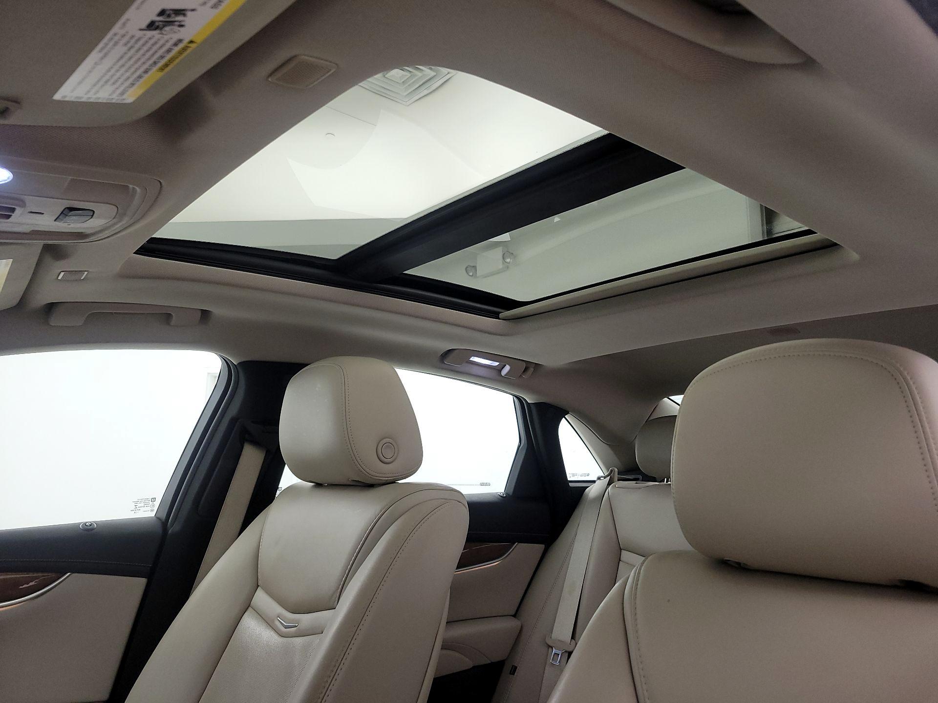 Thumbnail: 2019 Cadillac XTS - 19