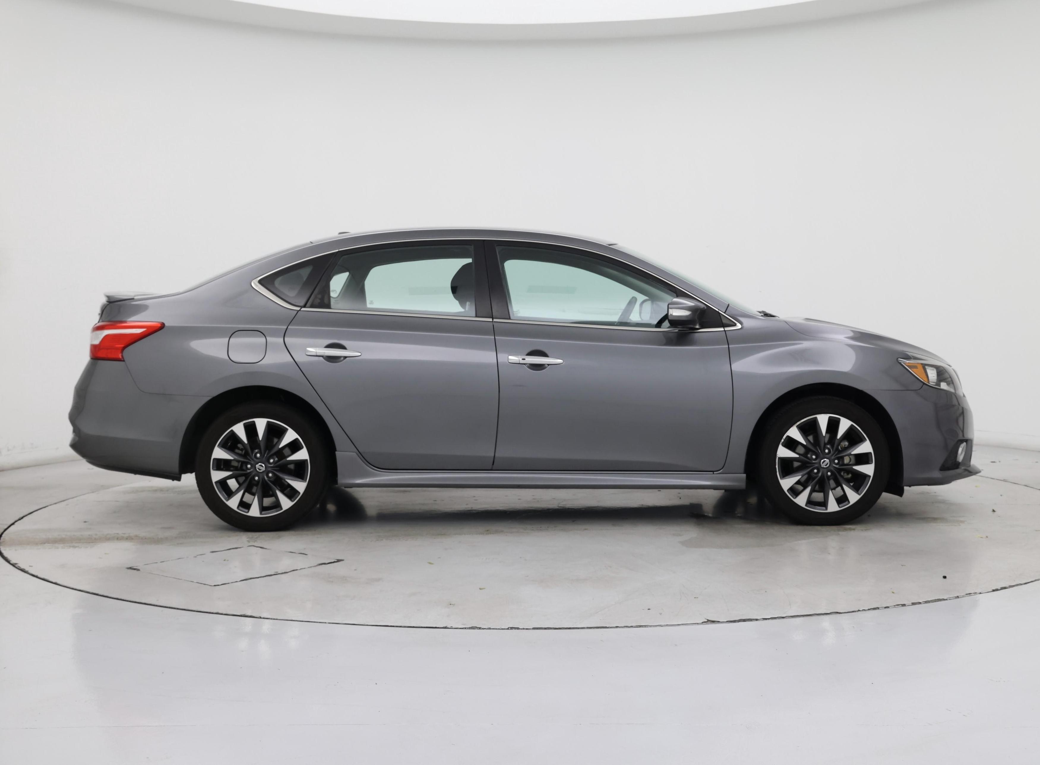 Thumbnail: 2019 Nissan Sentra - 7