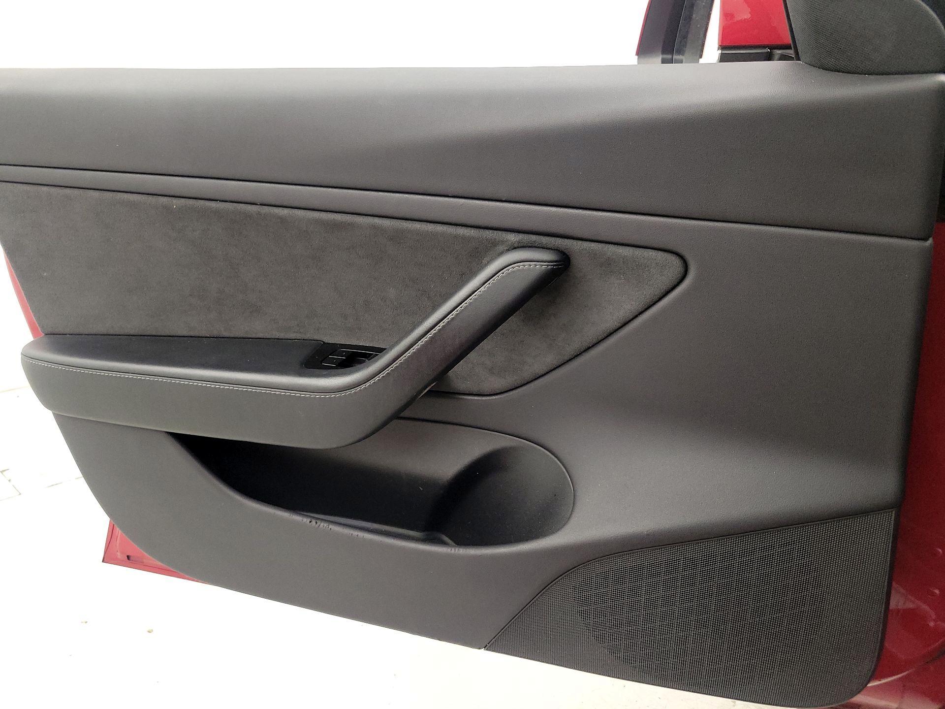 Thumbnail: 2019 Tesla Model 3 - 12