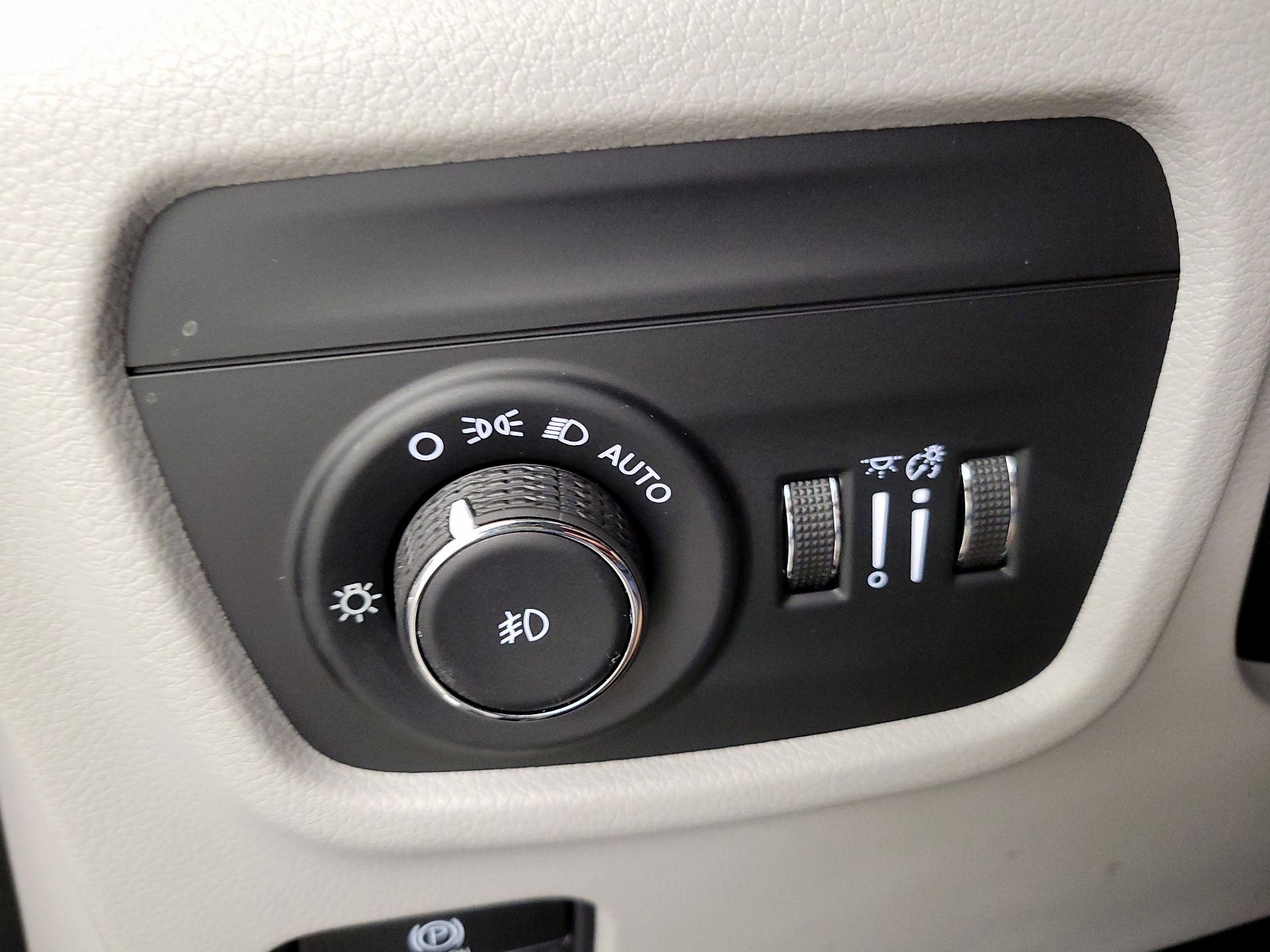 Thumbnail: 2021 Jeep Grand Cherokee L - 13