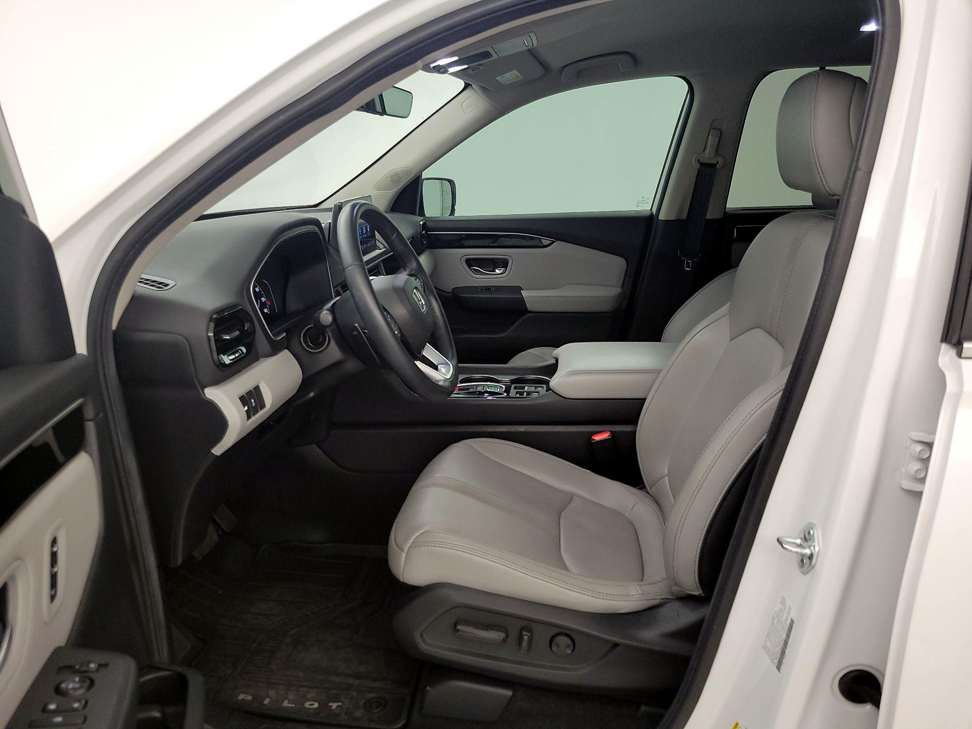 Thumbnail: 2025 Honda Pilot - 11