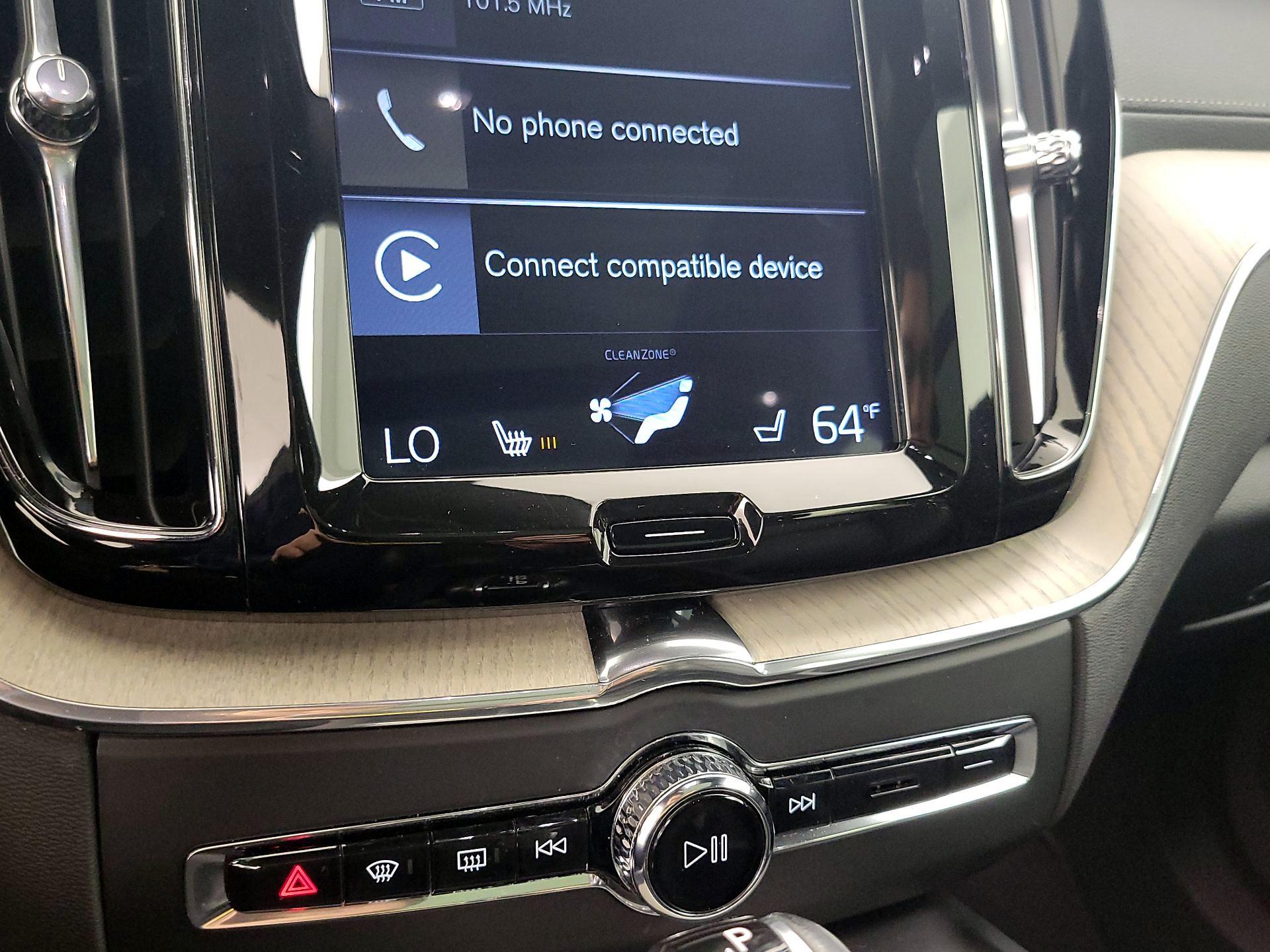 Thumbnail: 2019 Volvo XC60 - 17