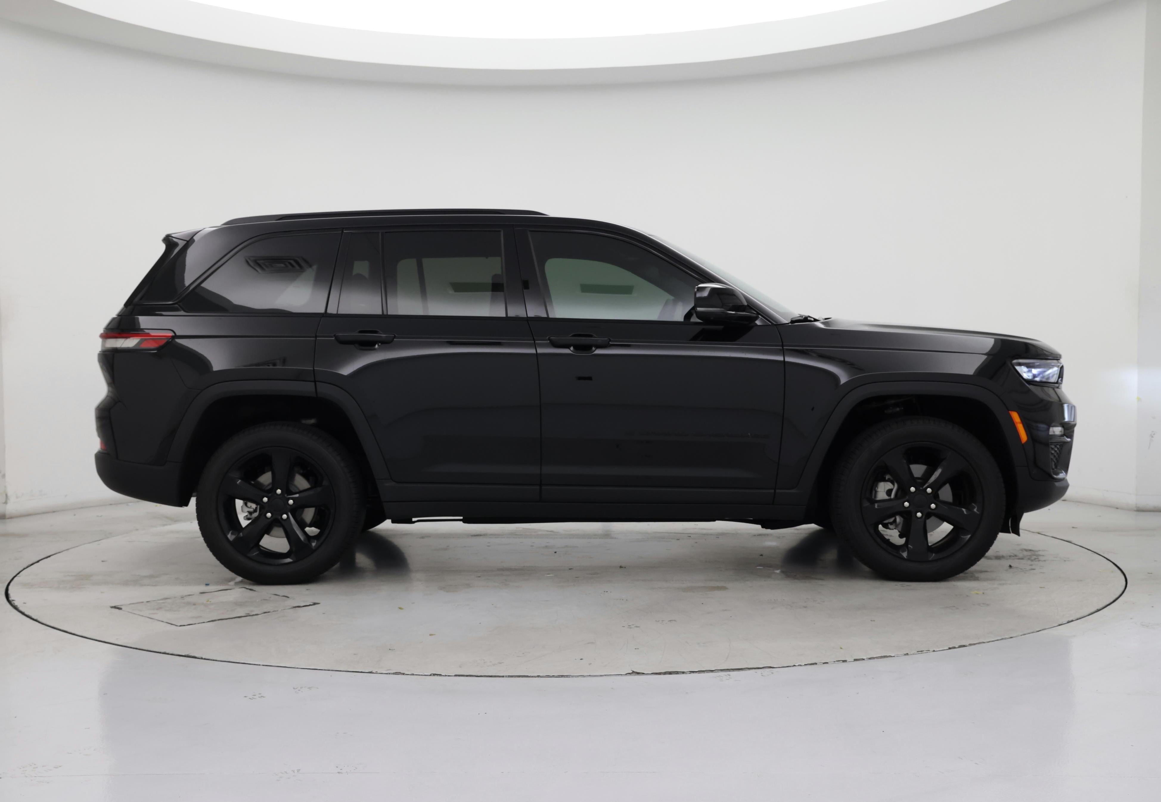 Thumbnail: 2025 Jeep Grand Cherokee - 7