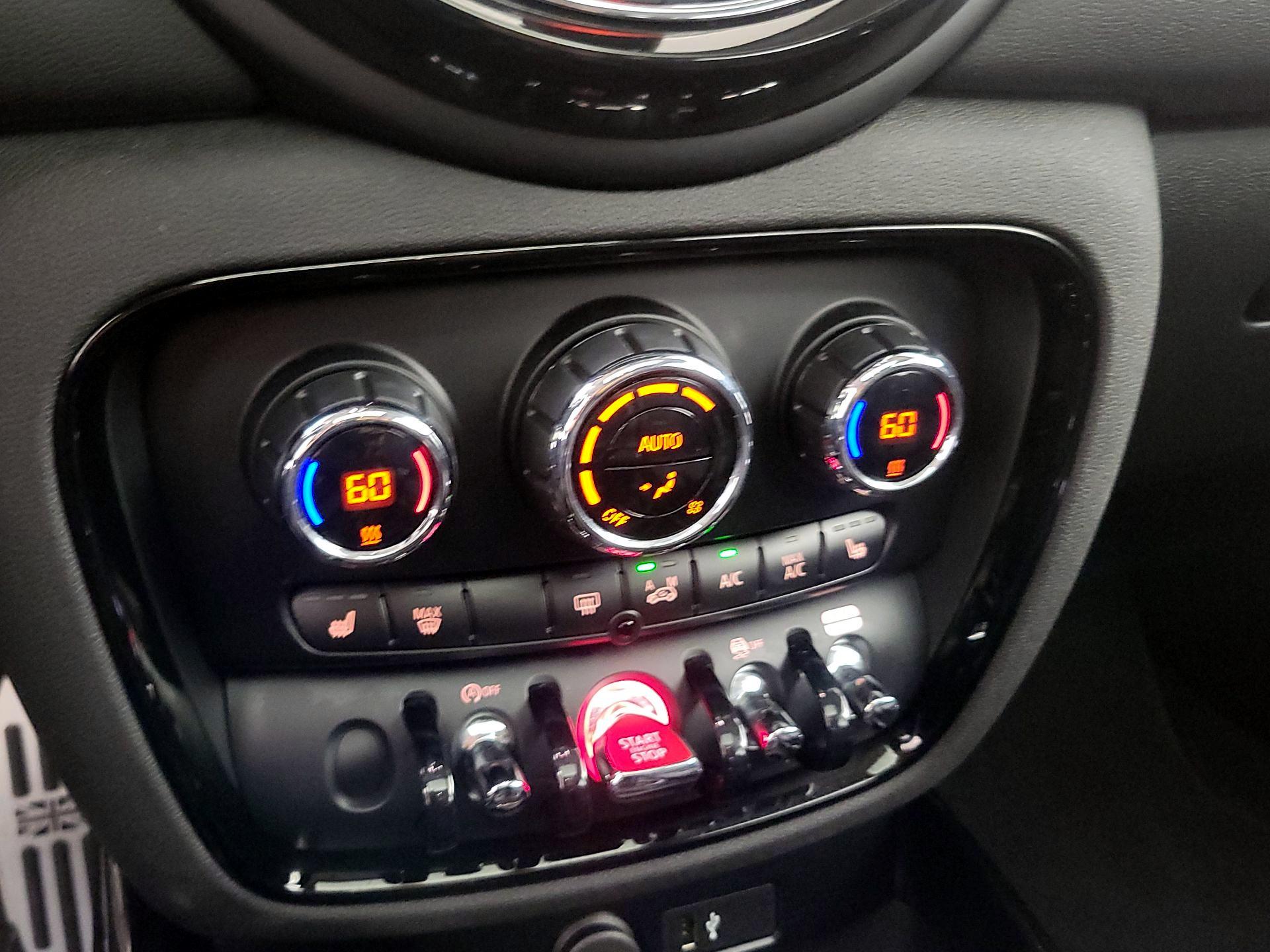 Thumbnail: 2020 MINI Cooper Clubman - 16