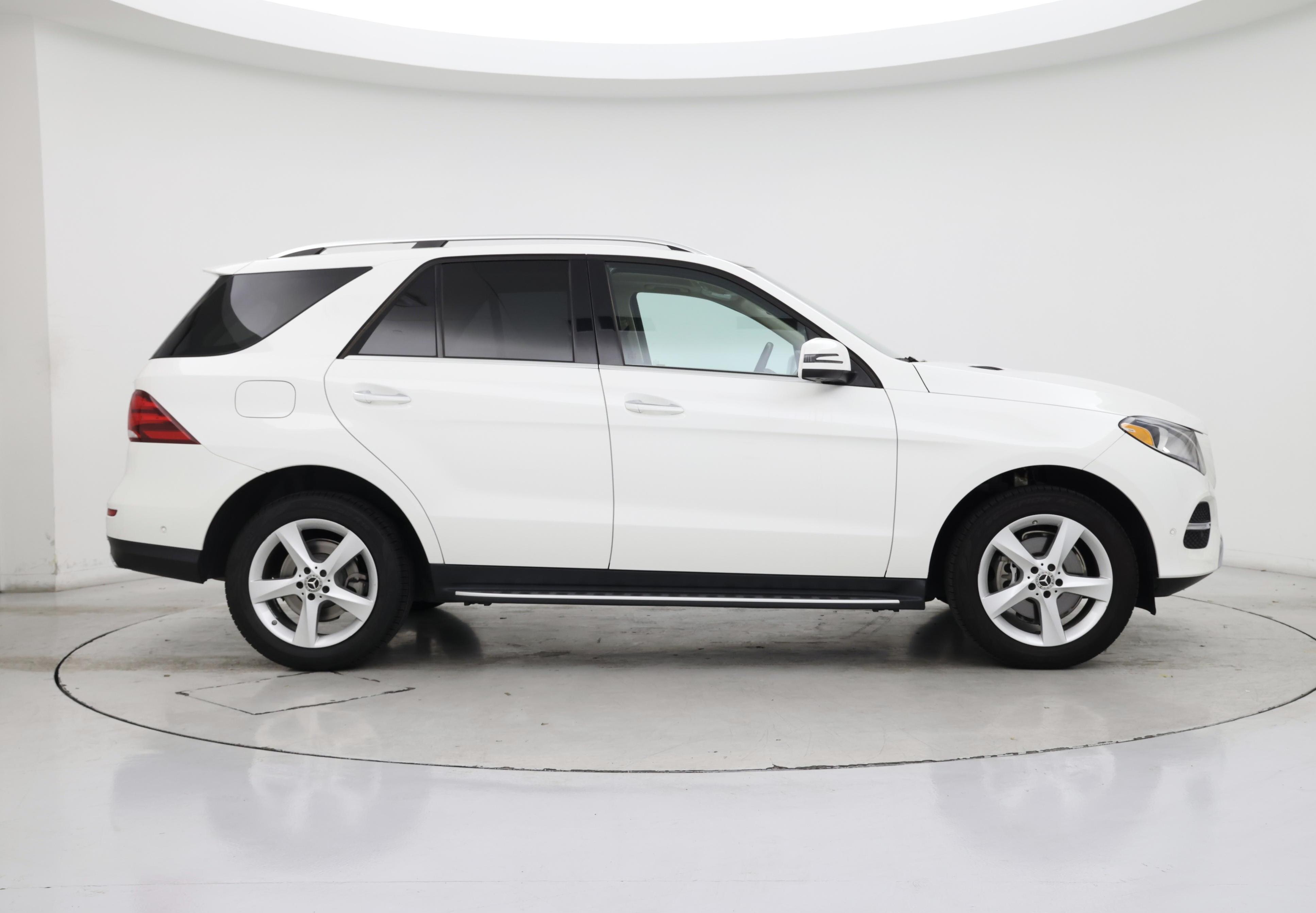 Thumbnail: 2018 Mercedes-Benz GLE - 7