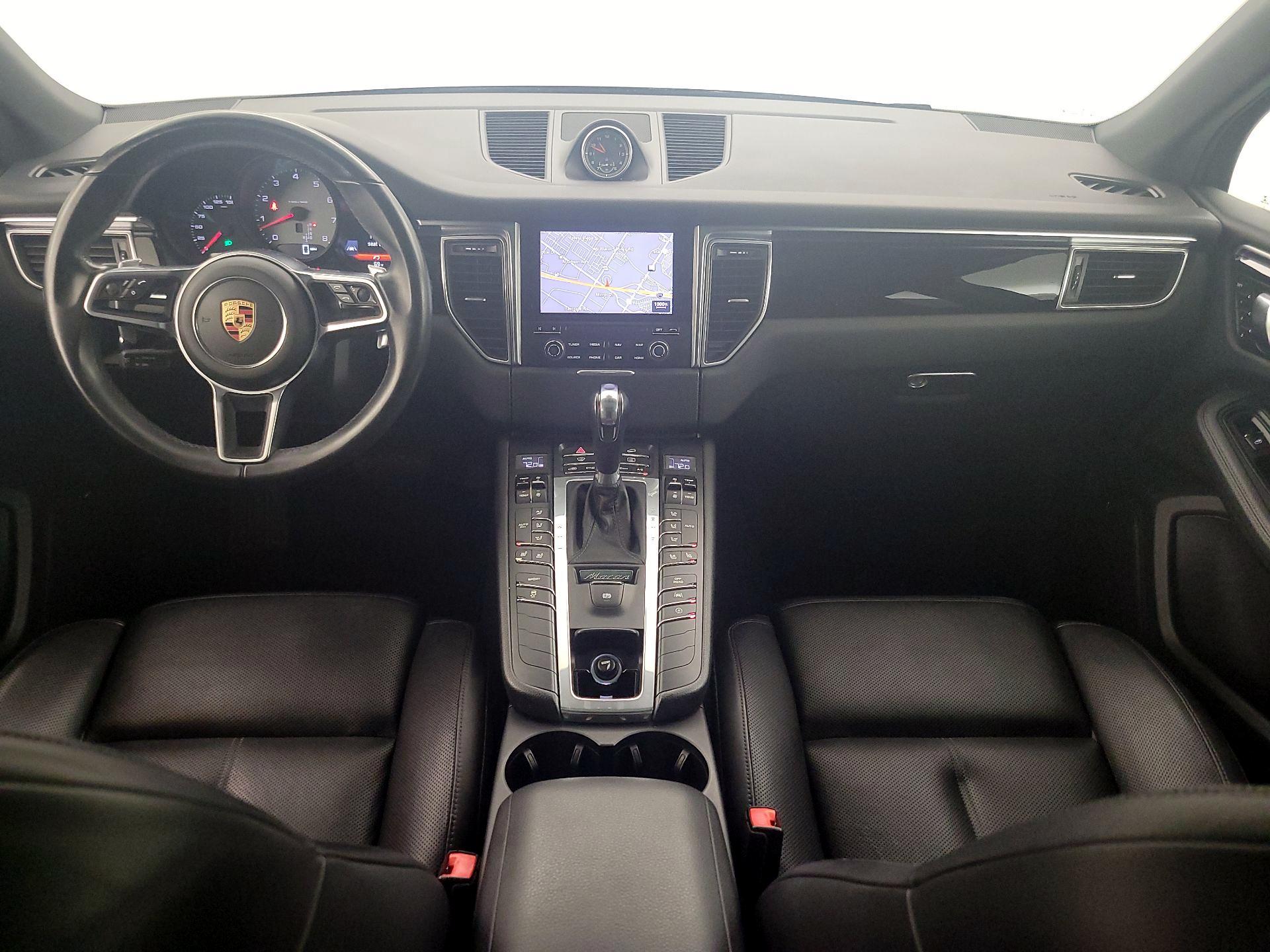 Thumbnail: 2018 Porsche Macan - 9