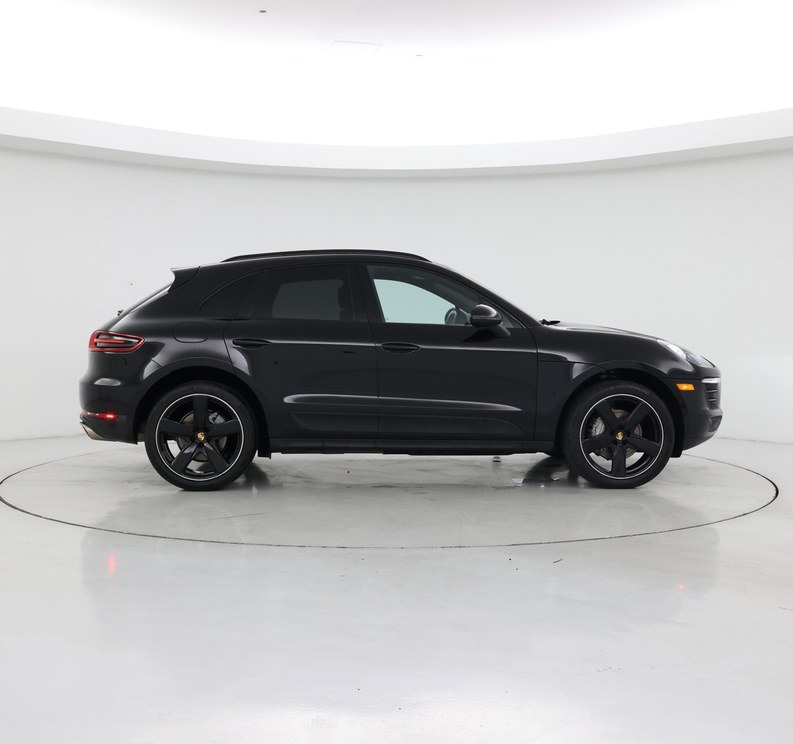 Thumbnail: 2018 Porsche Macan - 7