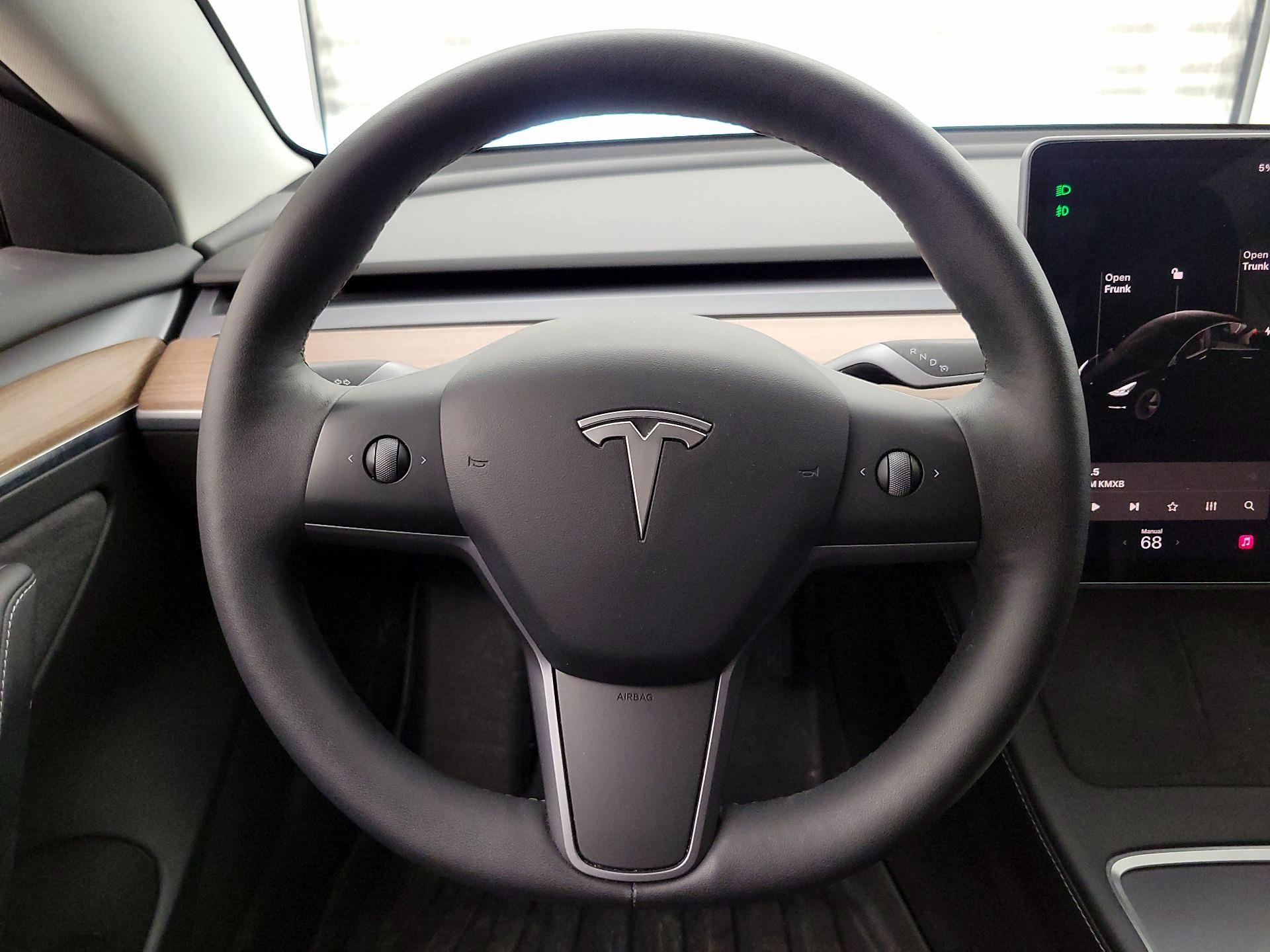 Thumbnail: 2022 Tesla Model 3 - 10