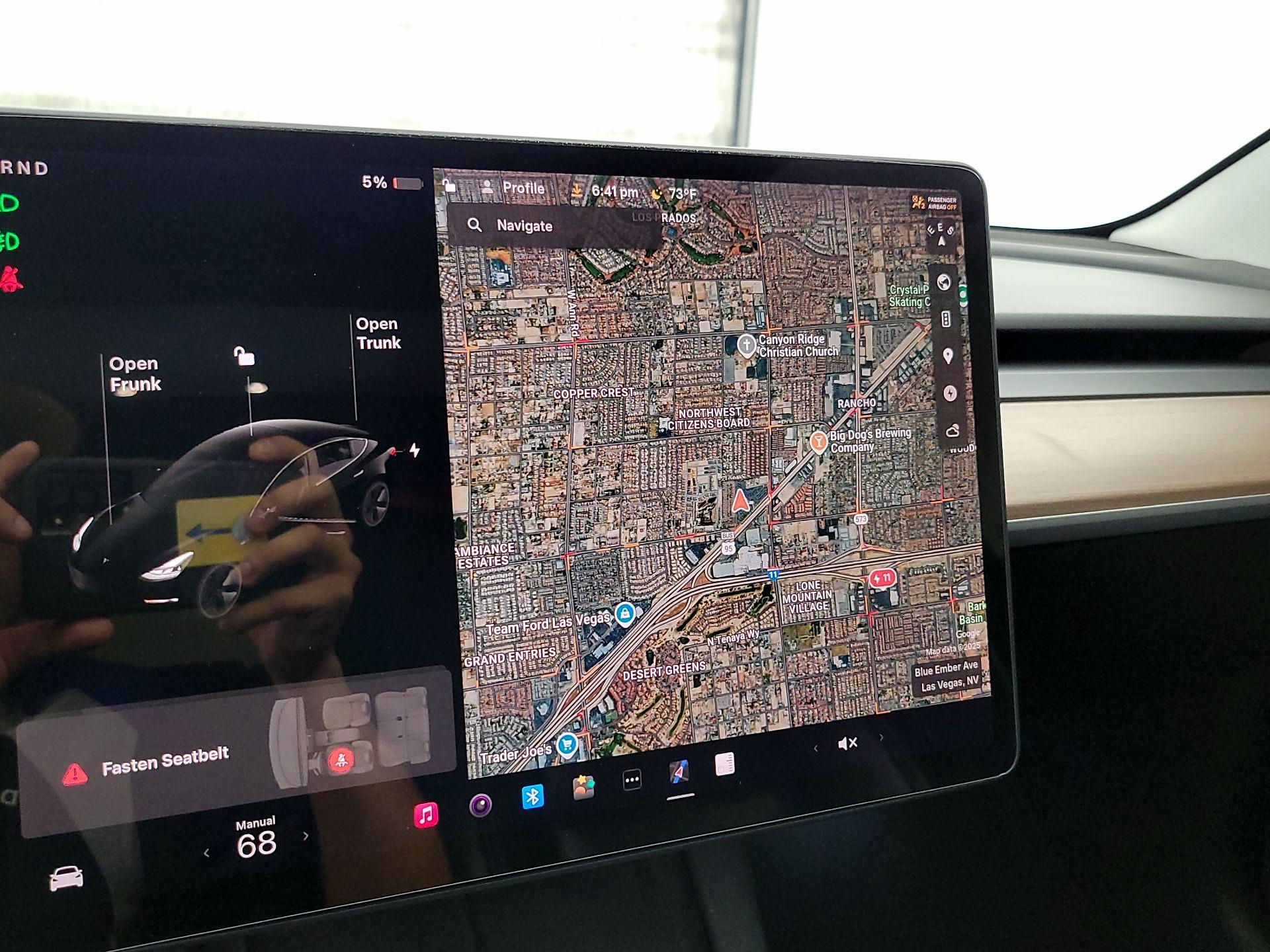 Thumbnail: 2022 Tesla Model 3 - 13