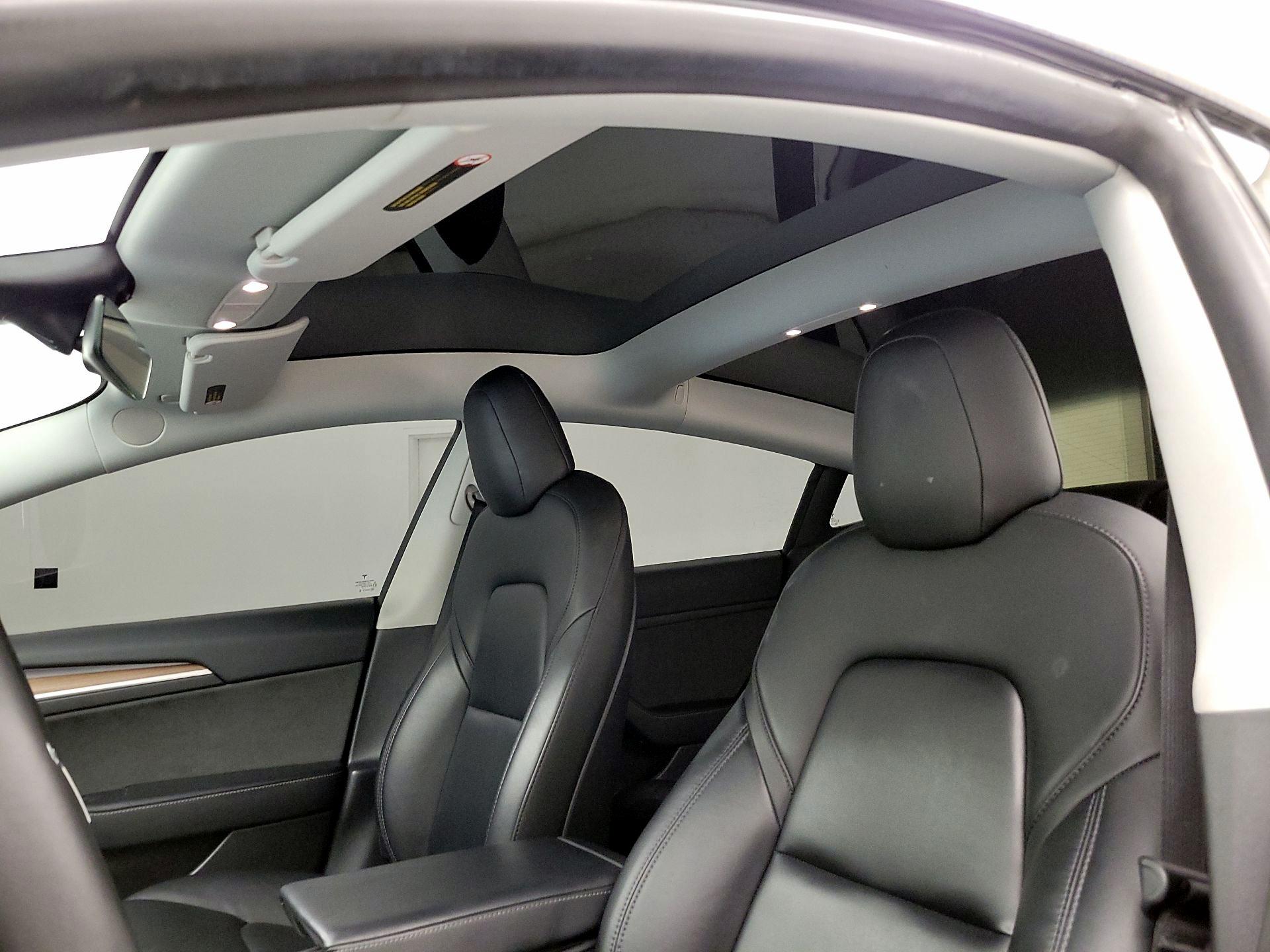 Thumbnail: 2022 Tesla Model 3 - 18