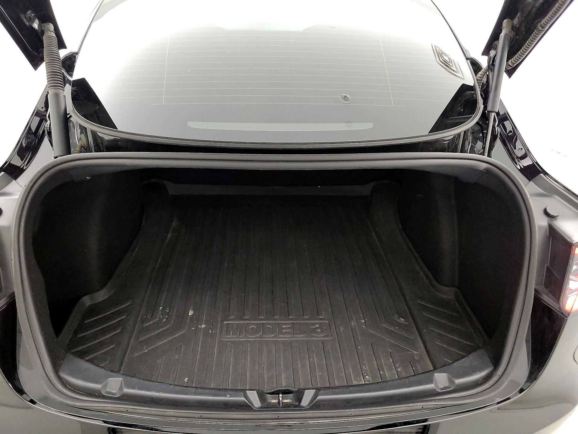 Thumbnail: 2022 Tesla Model 3 - 20