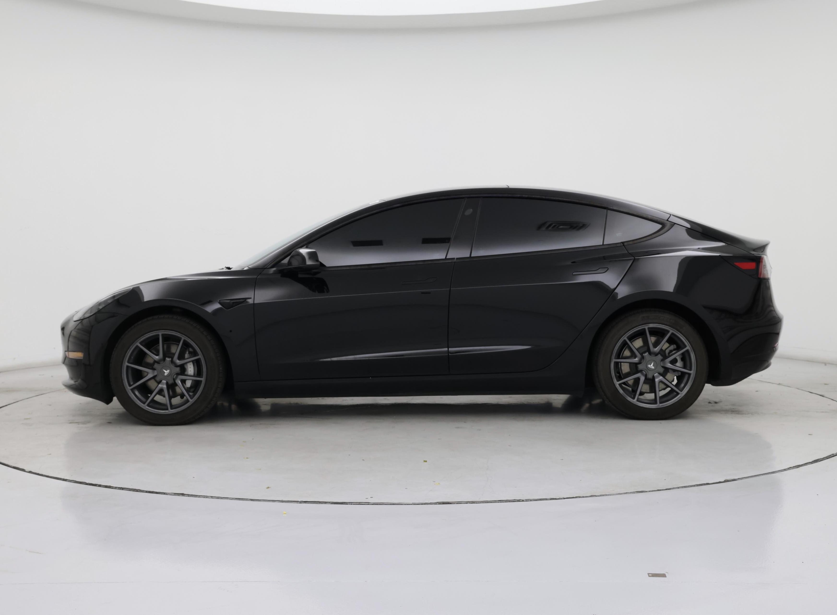 Thumbnail: 2022 Tesla Model 3 - 3