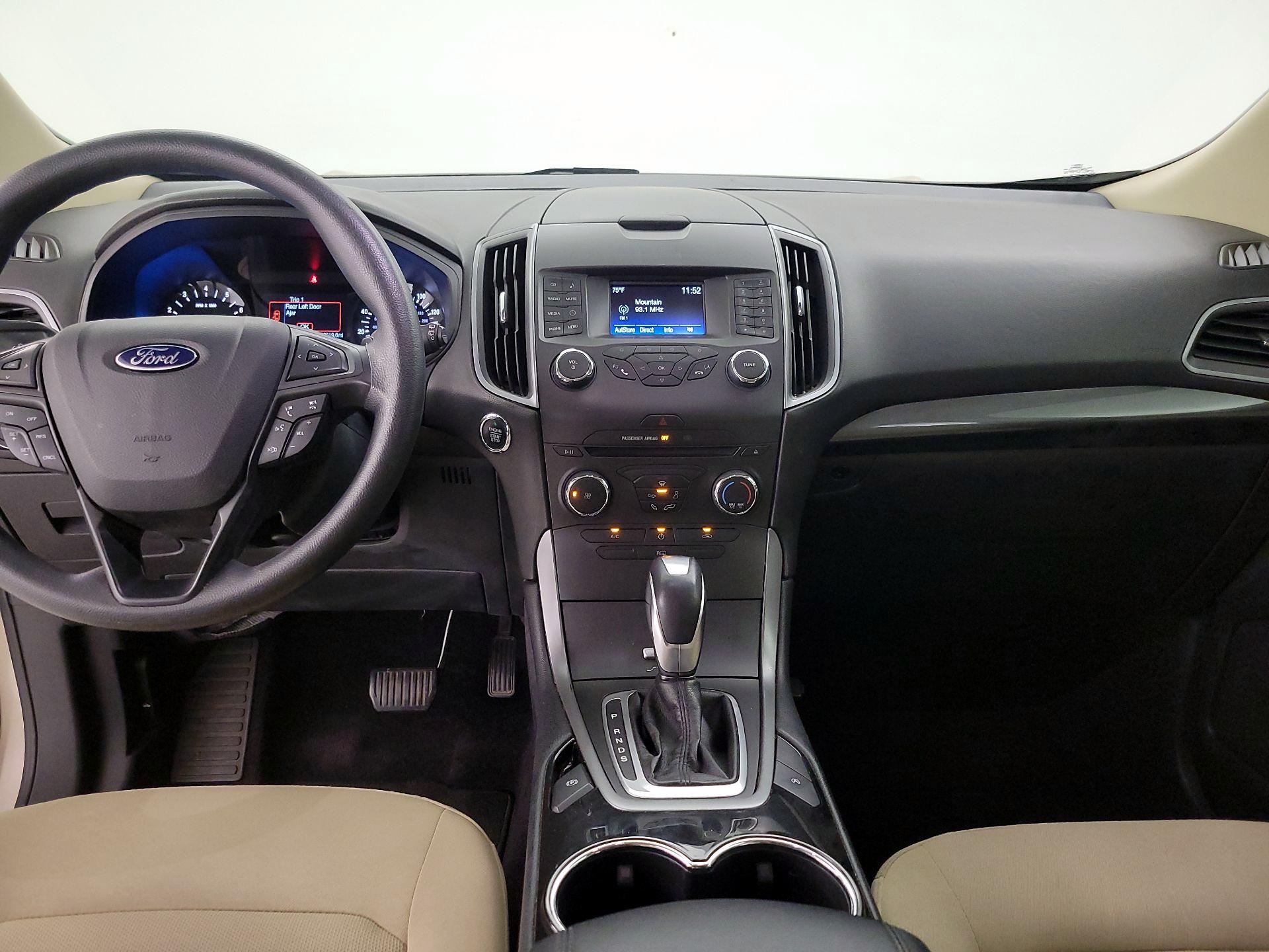 Thumbnail: 2017 Ford Edge - 9