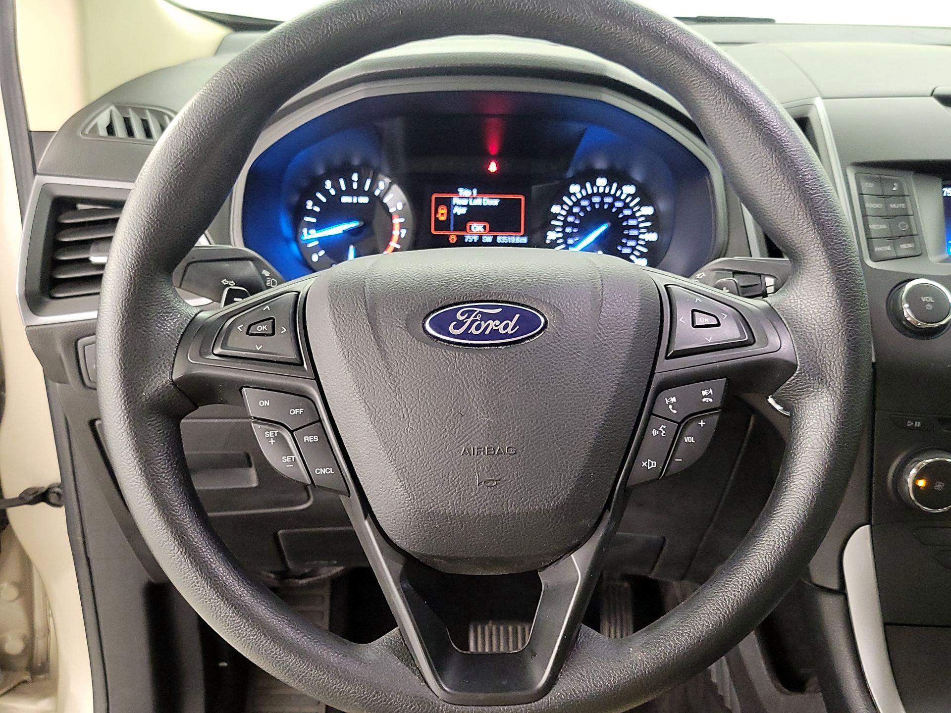 Thumbnail: 2017 Ford Edge - 10