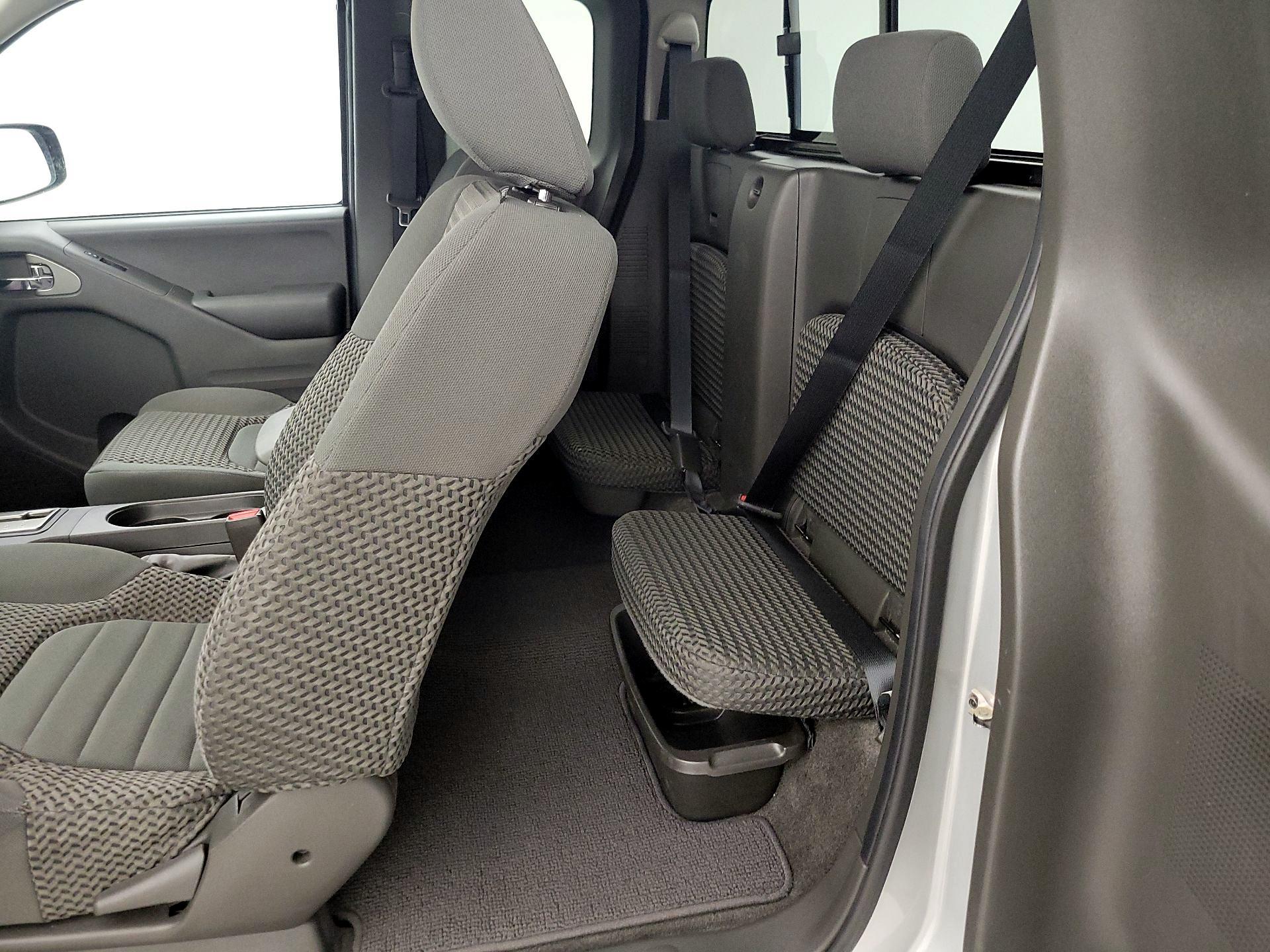 Thumbnail: 2017 Nissan Frontier - 18