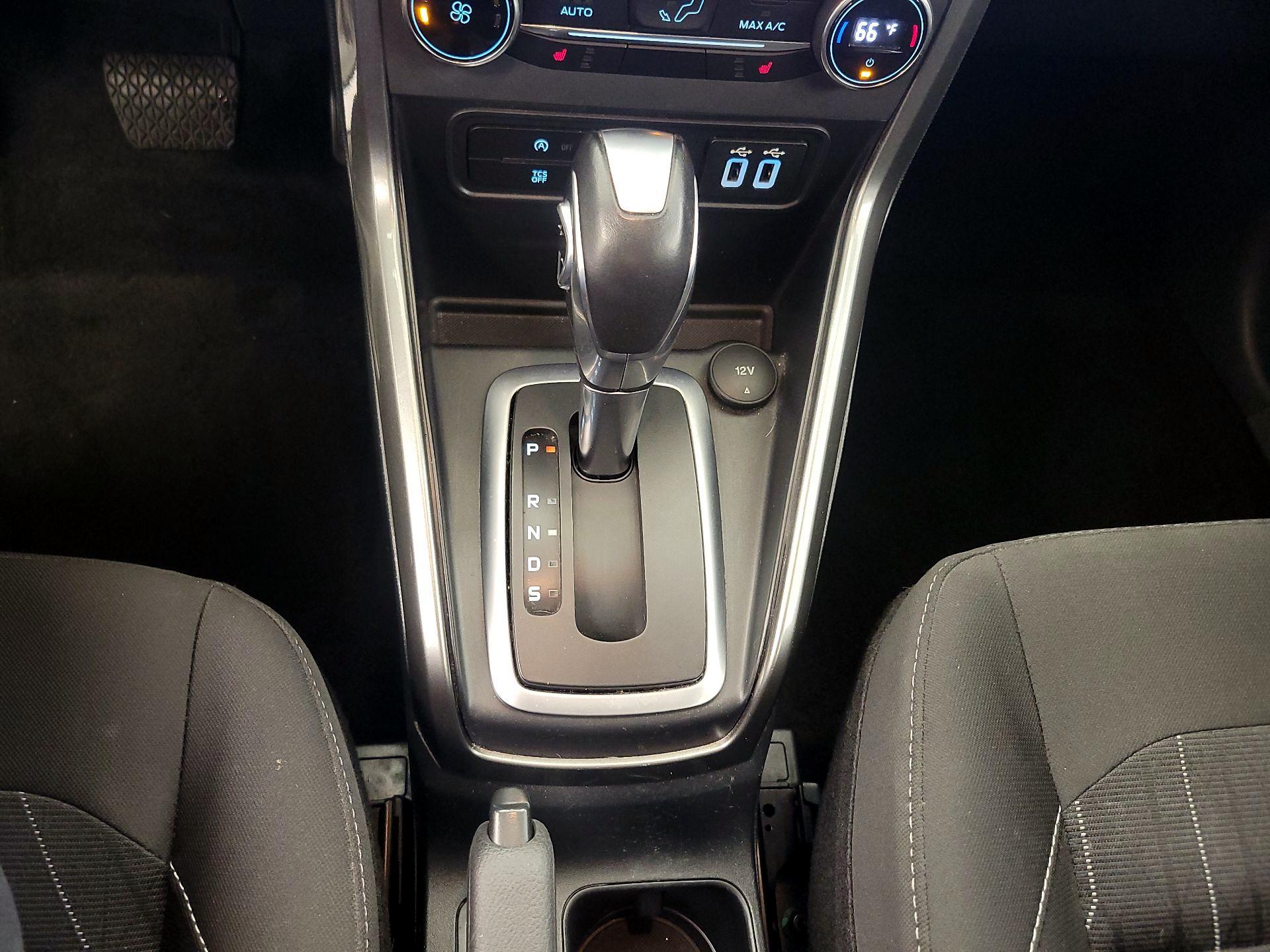 Thumbnail: 2018 Ford EcoSport - 18