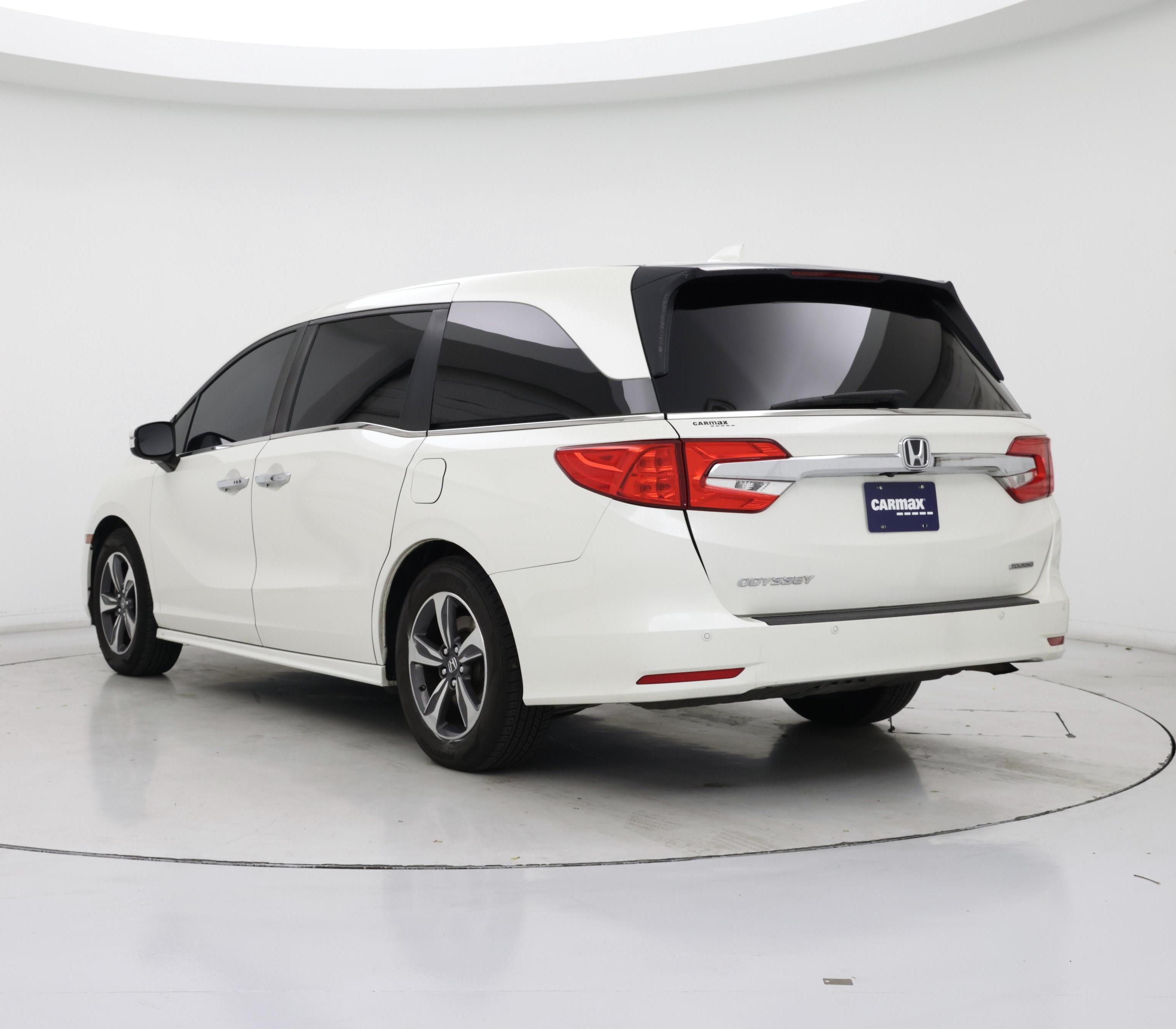 Thumbnail: 2019 Honda Odyssey - 2