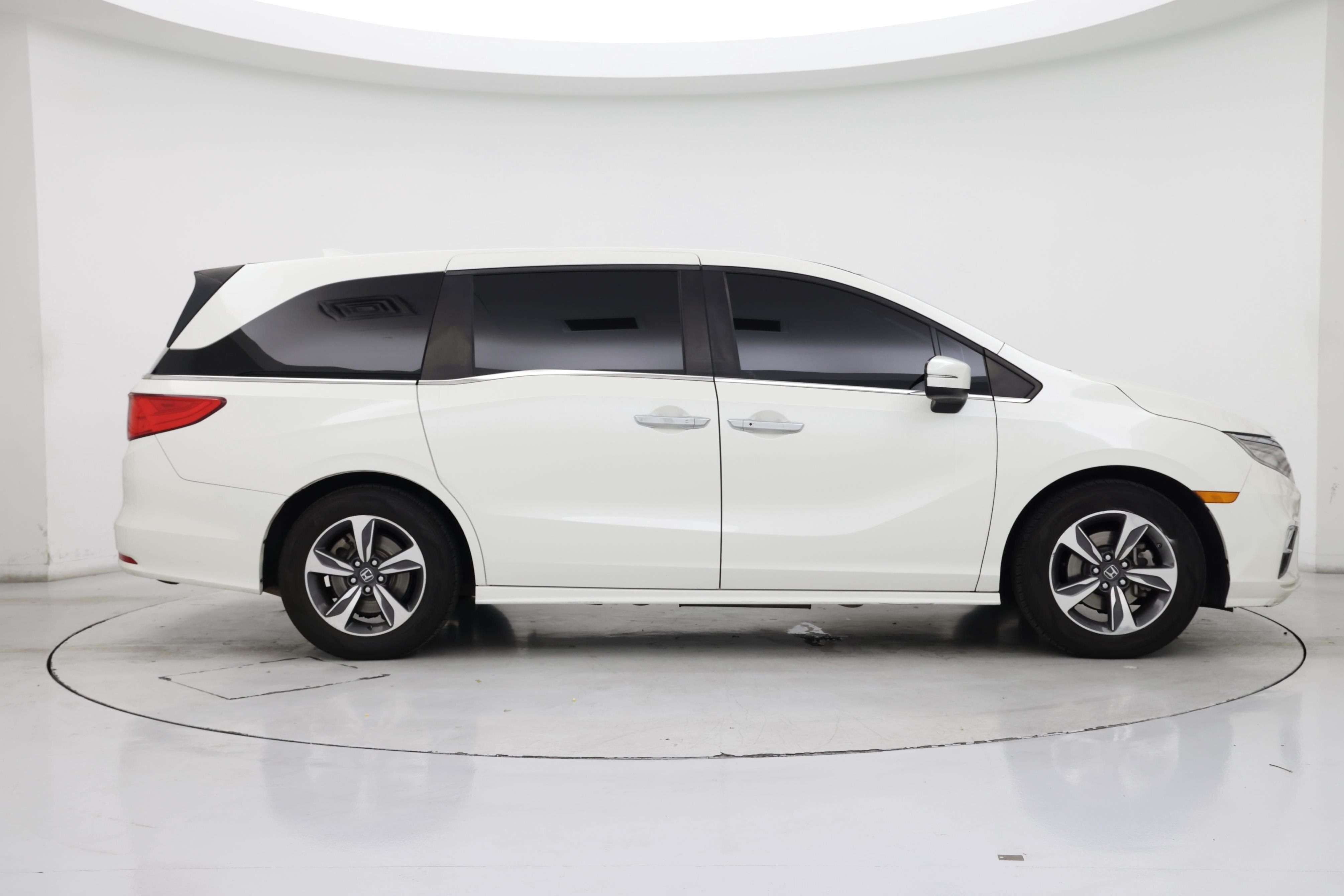 Thumbnail: 2019 Honda Odyssey - 7