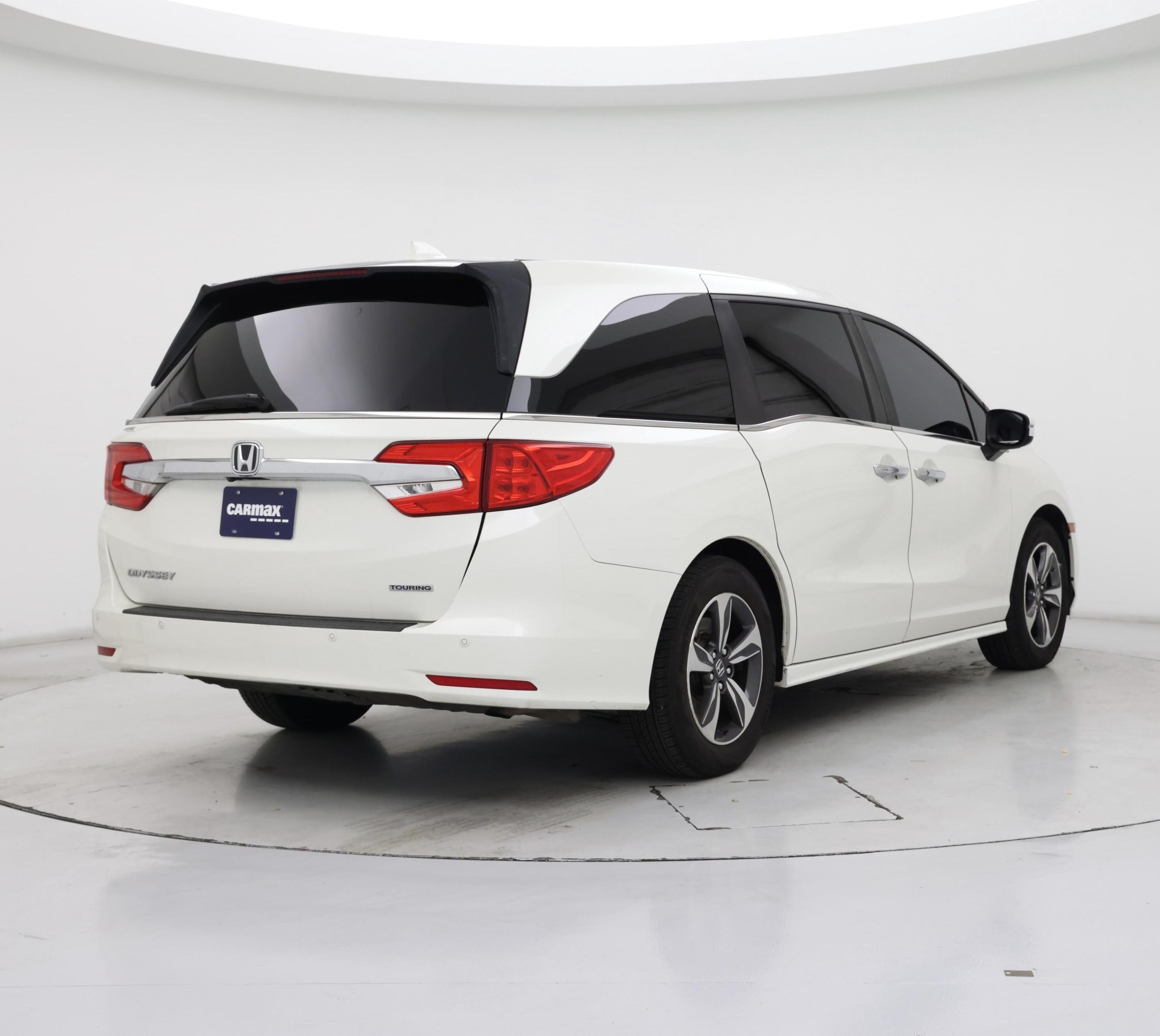 Thumbnail: 2019 Honda Odyssey - 8