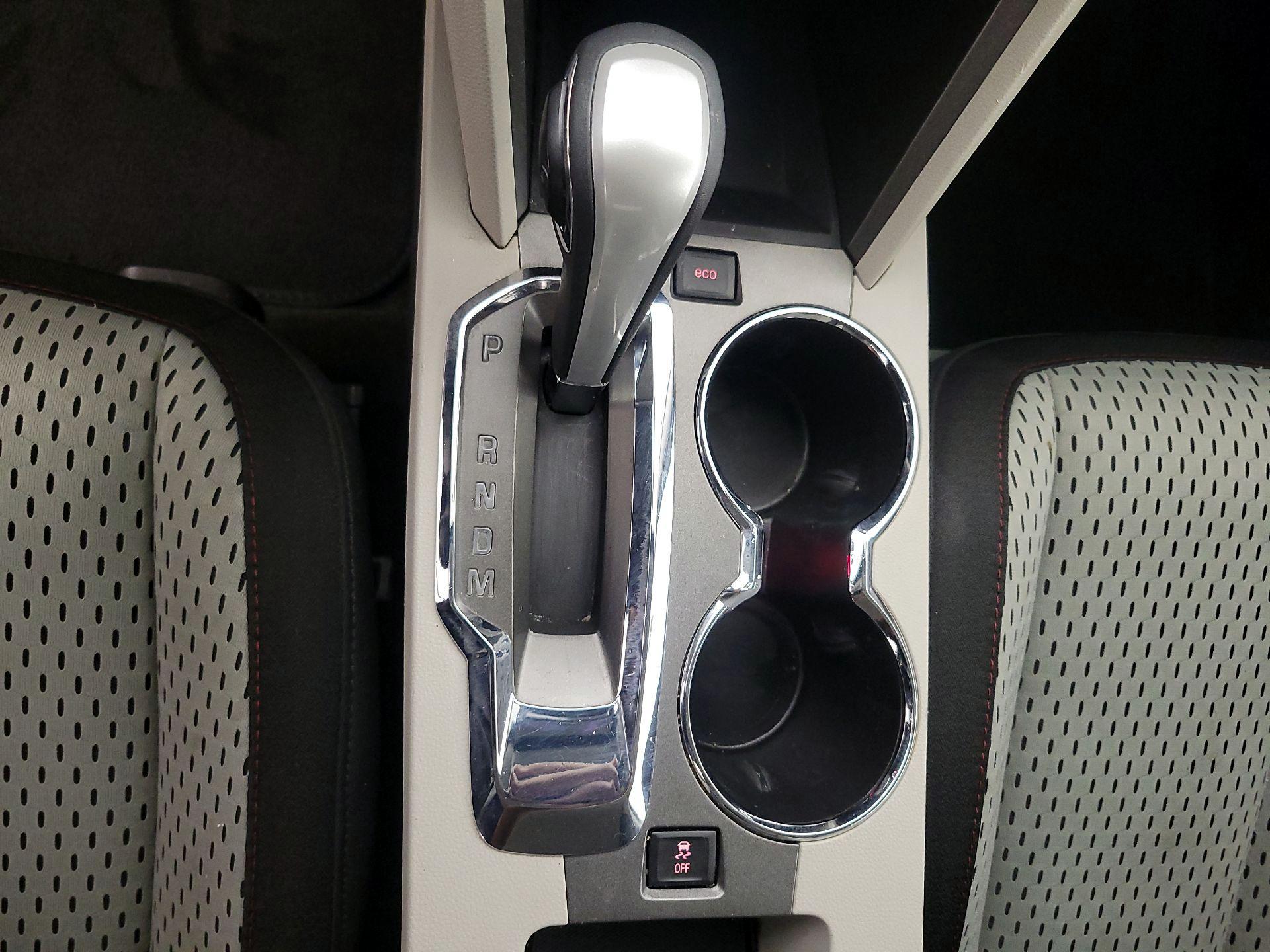 Thumbnail: 2014 GMC Terrain - 17