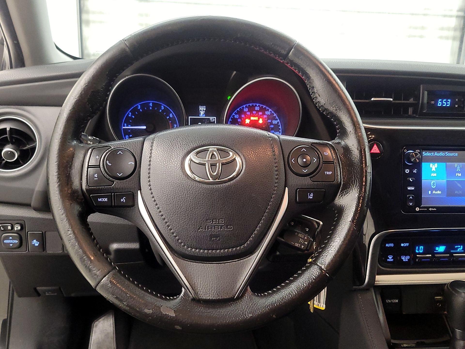 Thumbnail: 2017 Toyota Corolla iM - 10