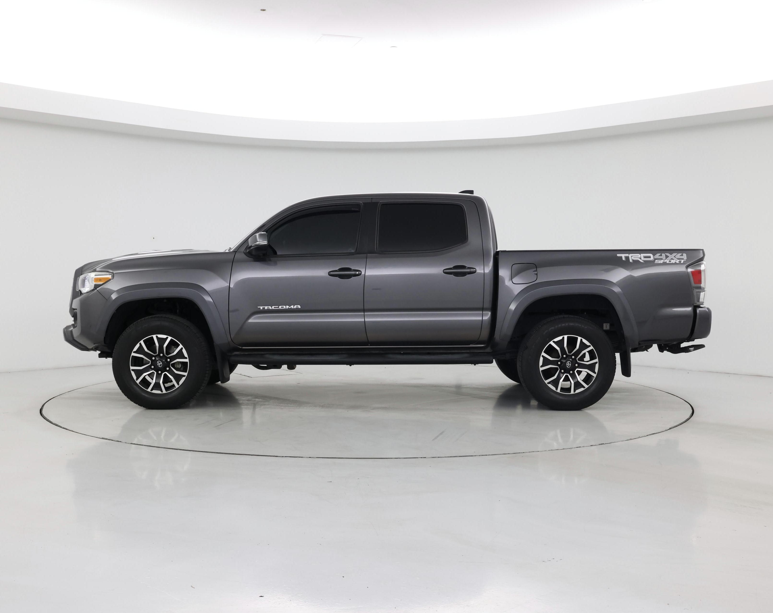 Thumbnail: 2020 Toyota Tacoma - 3