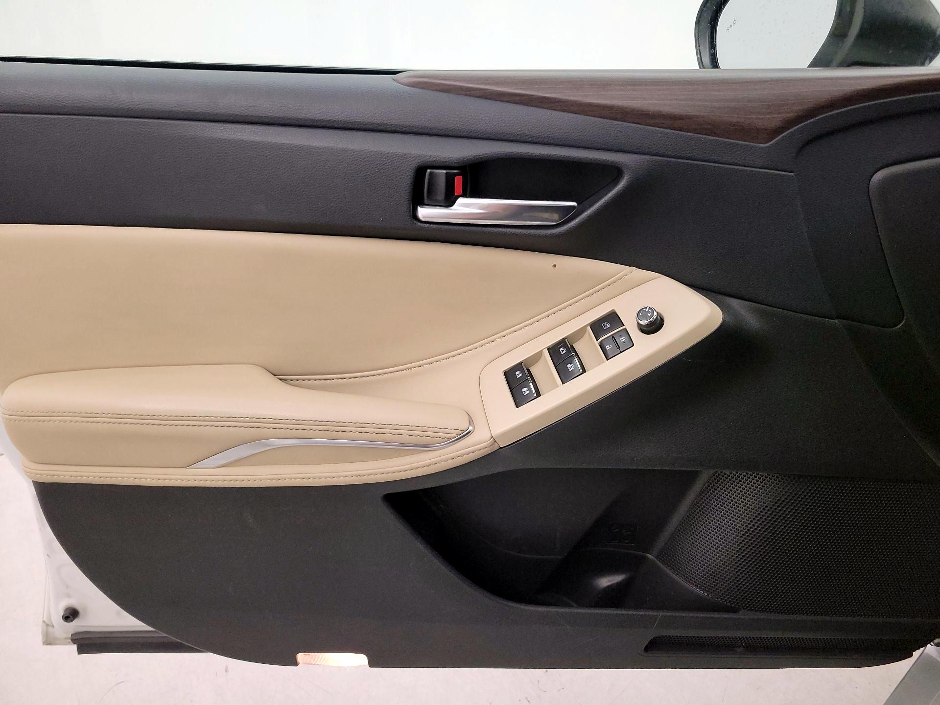 Thumbnail: 2020 Toyota Avalon - 12