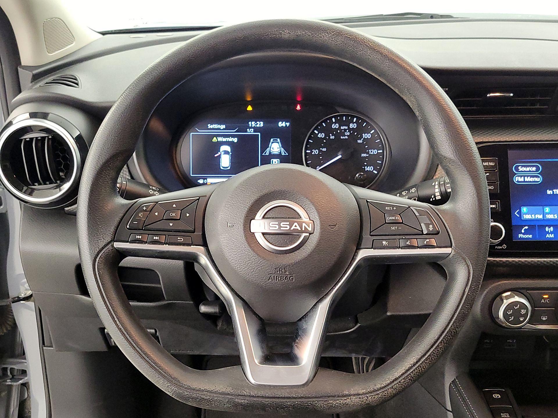 Thumbnail: 2023 Nissan Kicks - 10