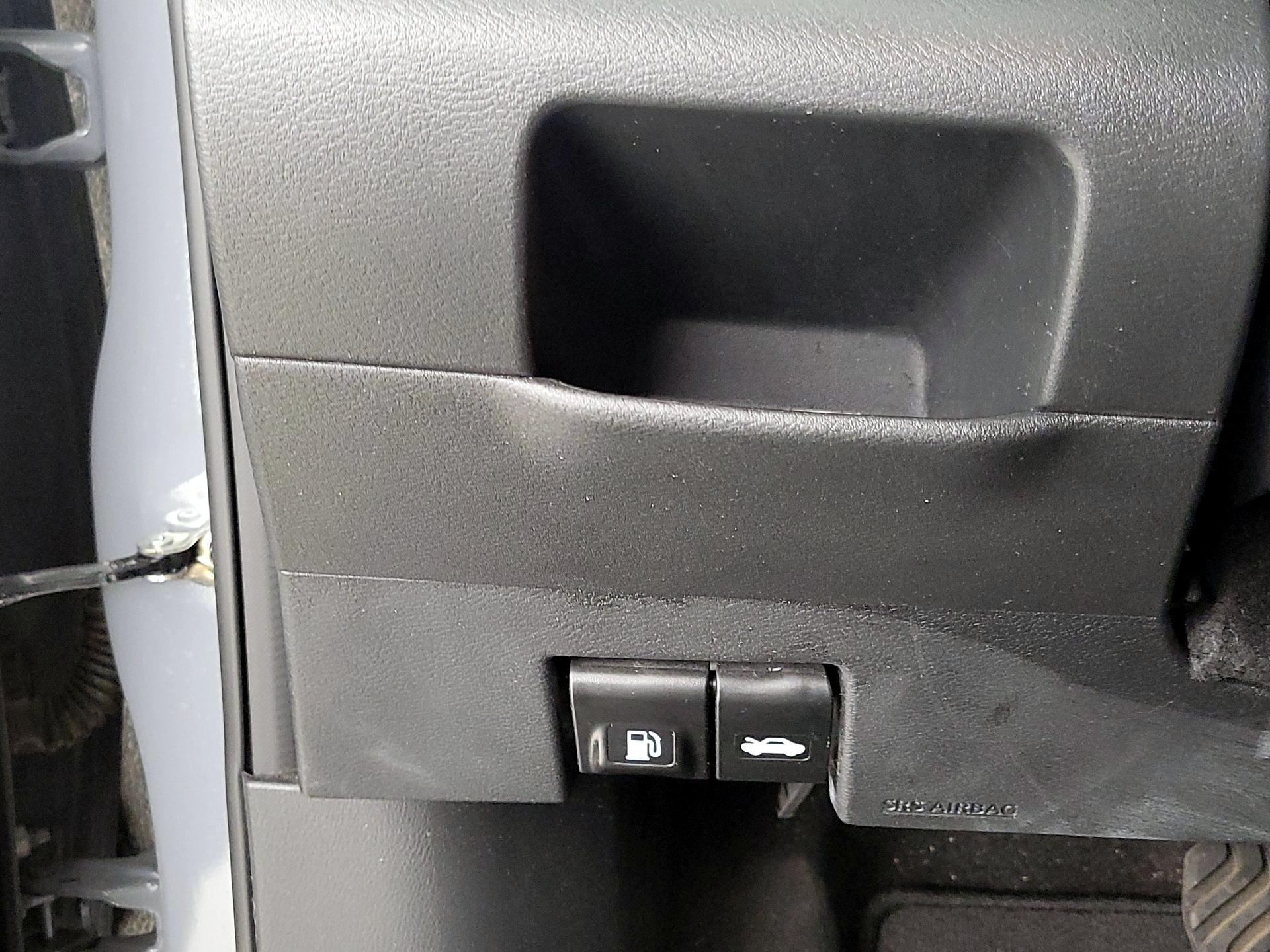 Thumbnail: 2023 Nissan Kicks - 13