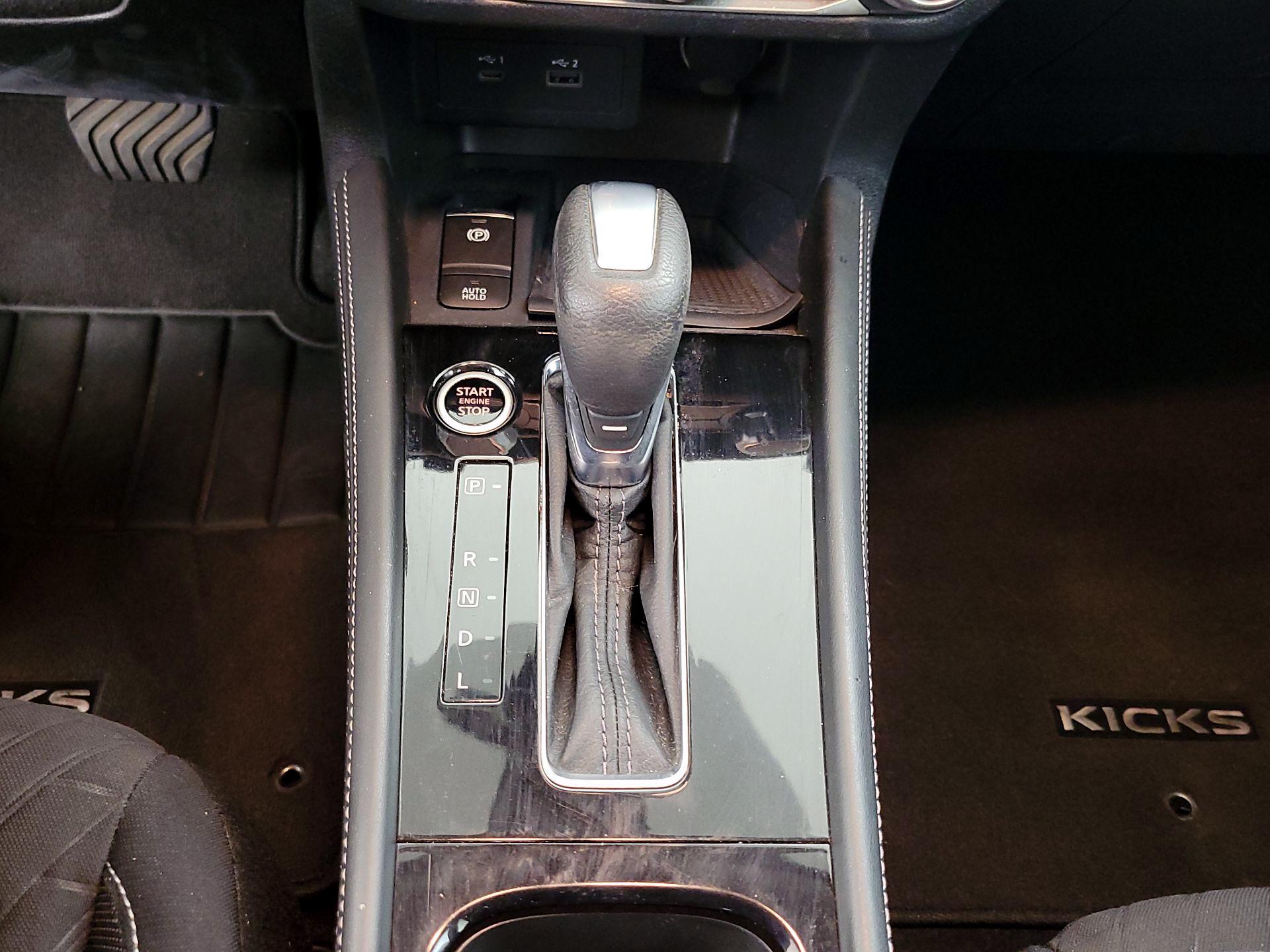 Thumbnail: 2023 Nissan Kicks - 17