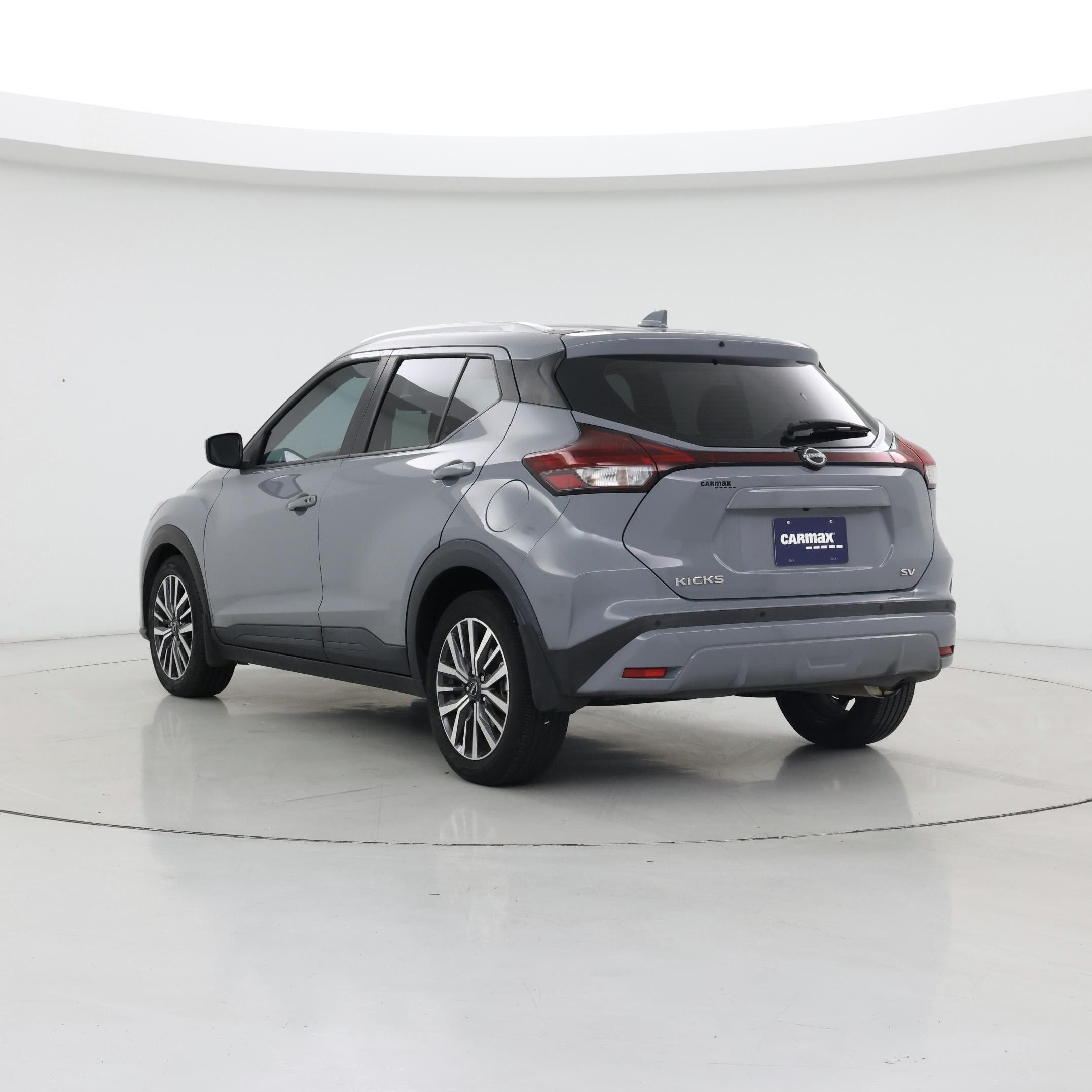 Thumbnail: 2023 Nissan Kicks - 2