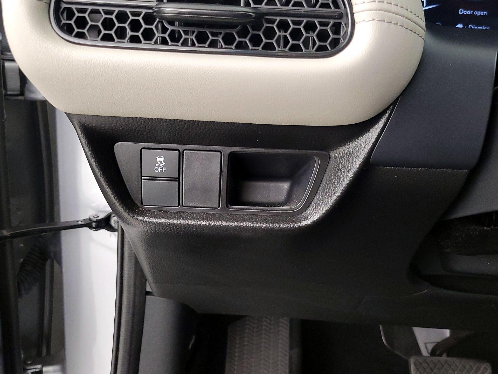 Thumbnail: 2025 Honda HR-V - 13