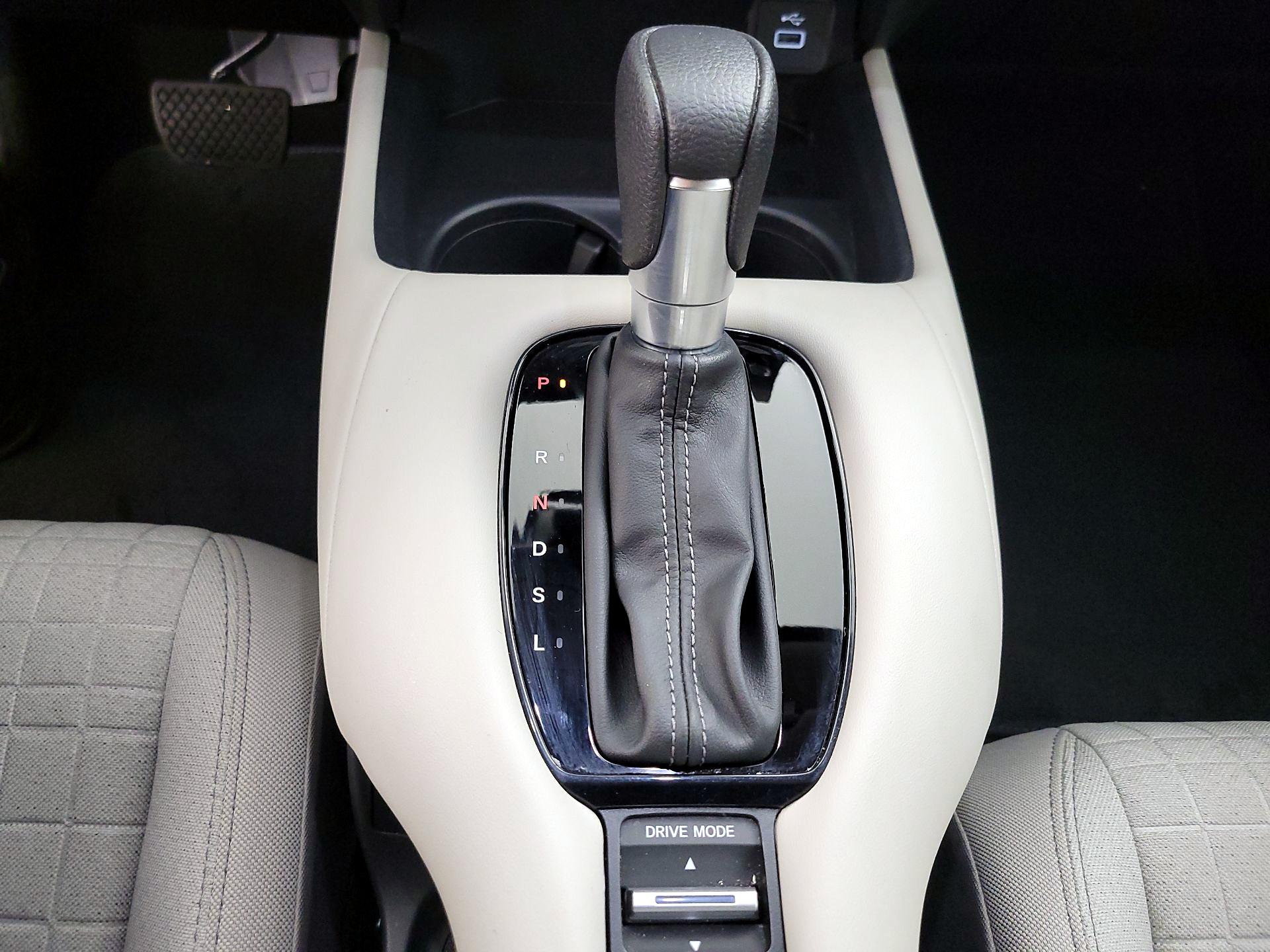 Thumbnail: 2025 Honda HR-V - 17