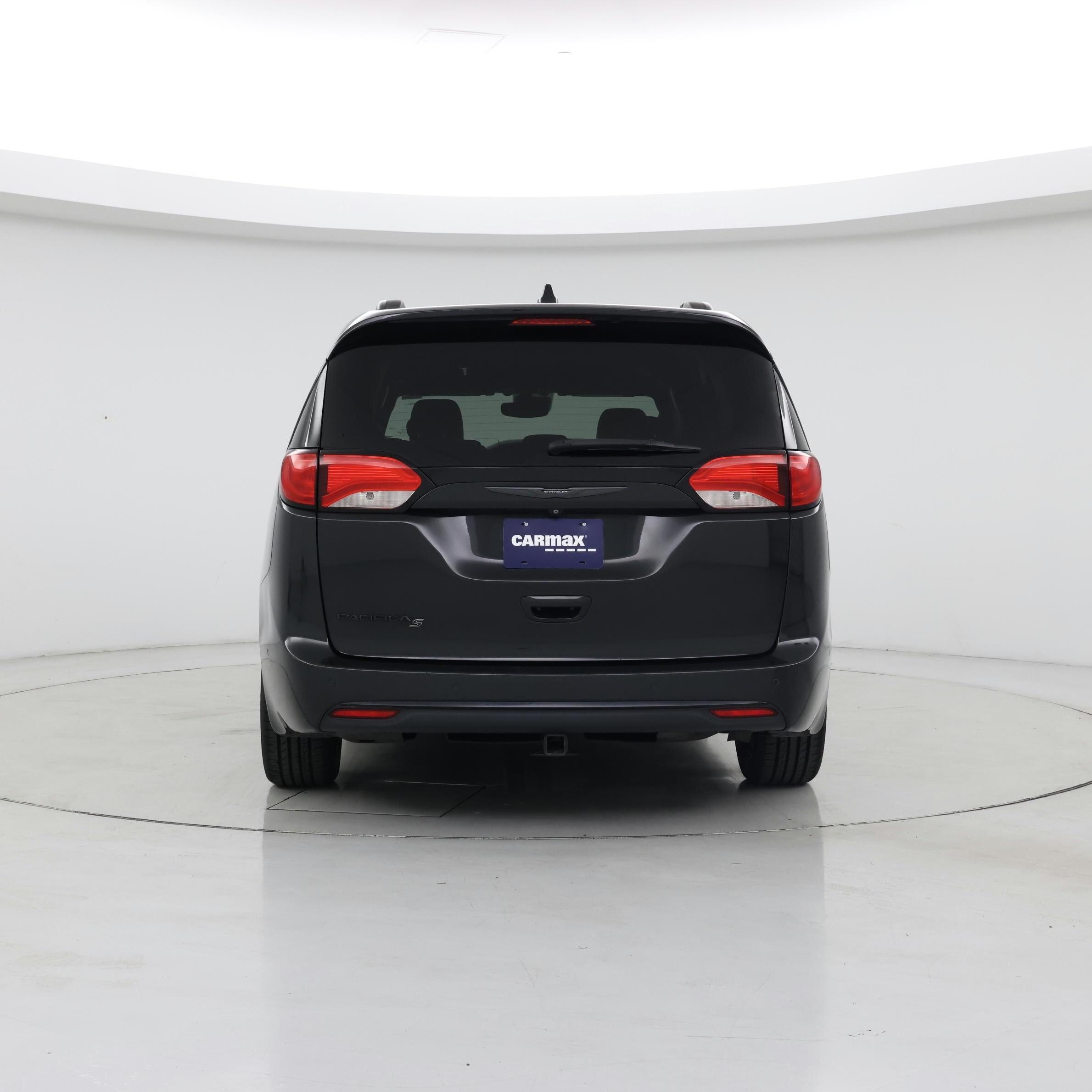 Thumbnail: 2018 Chrysler Pacifica - 6