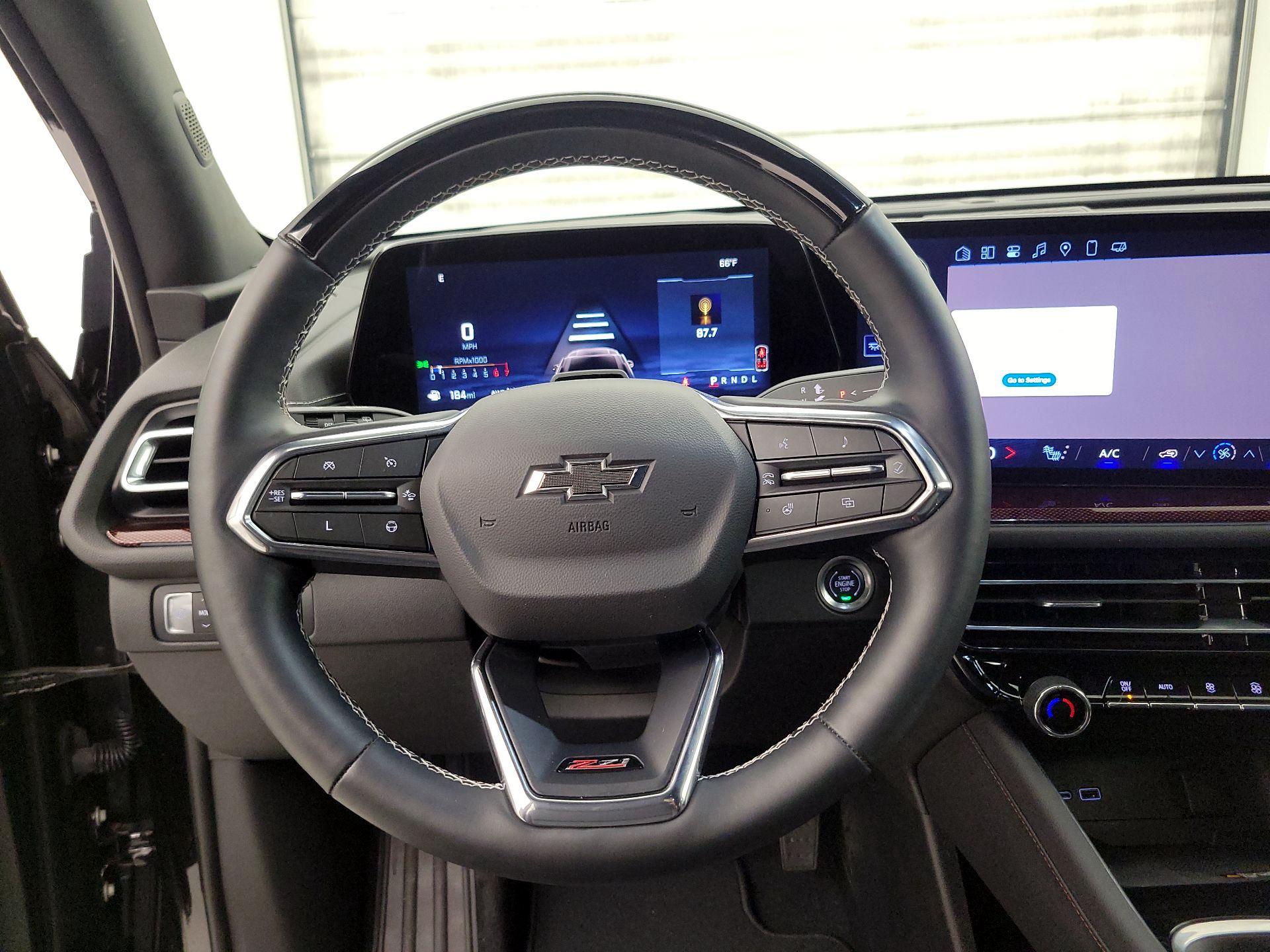 Thumbnail: 2024 Chevrolet Traverse - 10