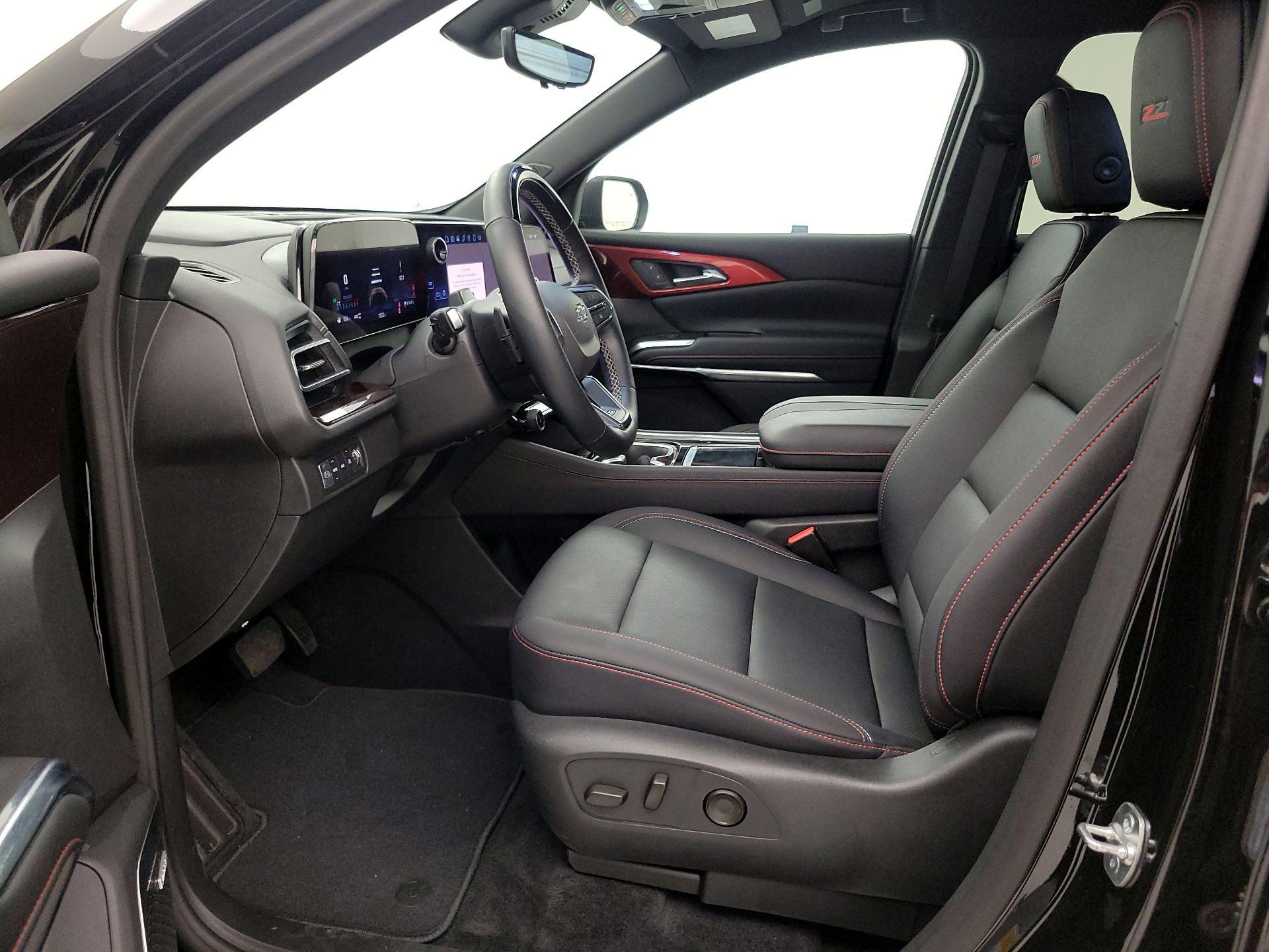 Thumbnail: 2024 Chevrolet Traverse - 11