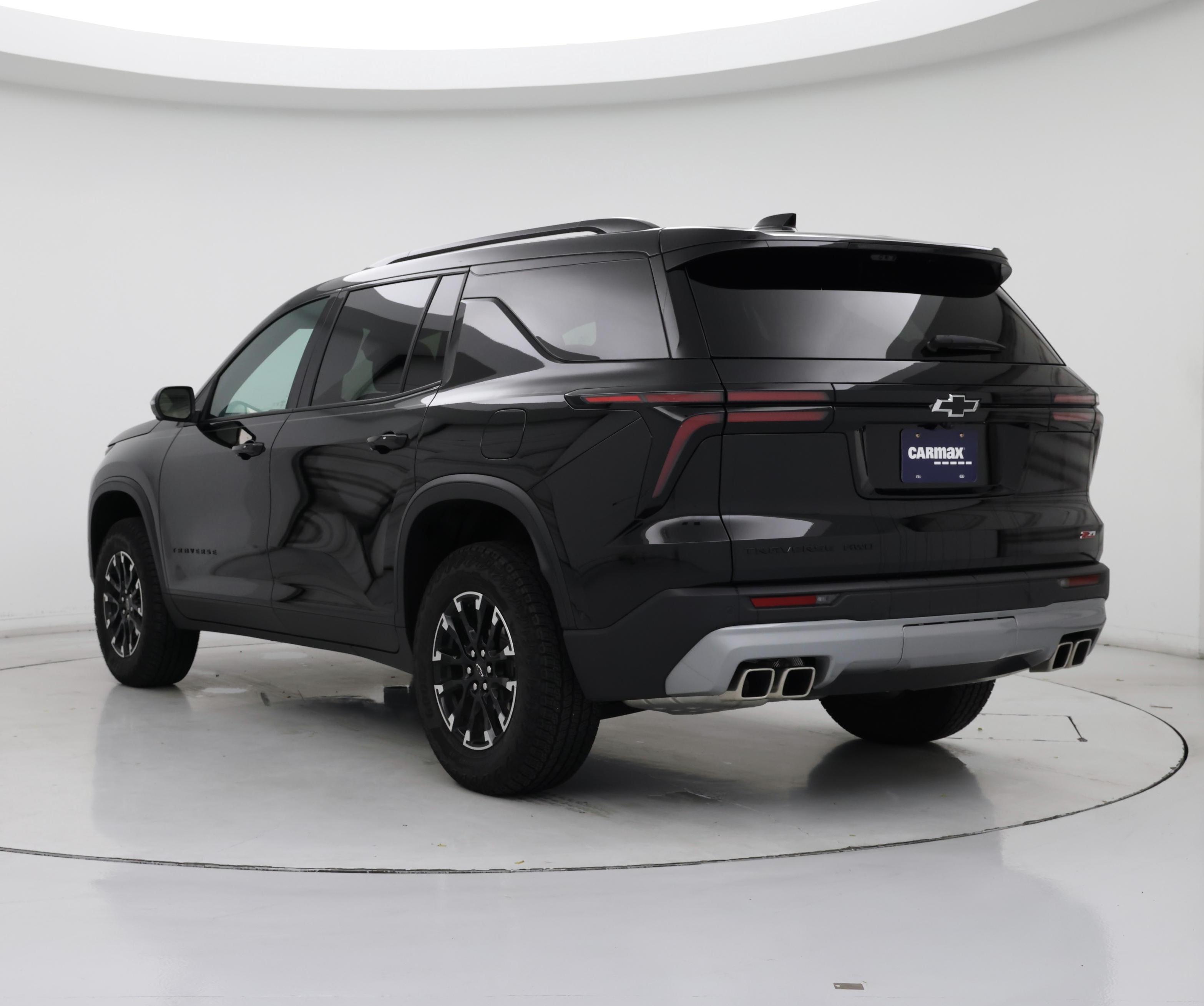 Thumbnail: 2024 Chevrolet Traverse - 2