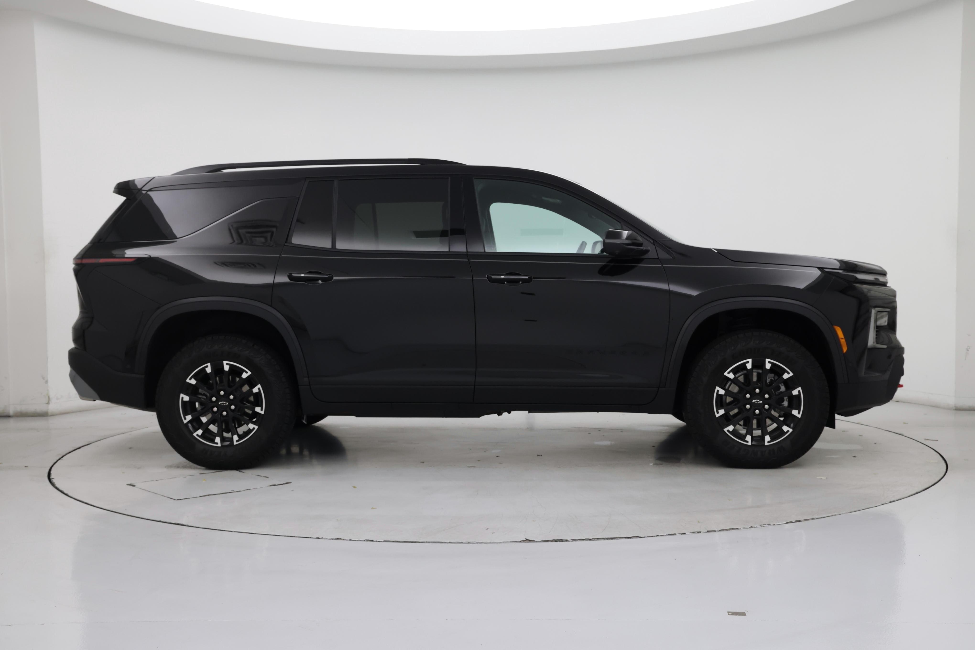 Thumbnail: 2024 Chevrolet Traverse - 7