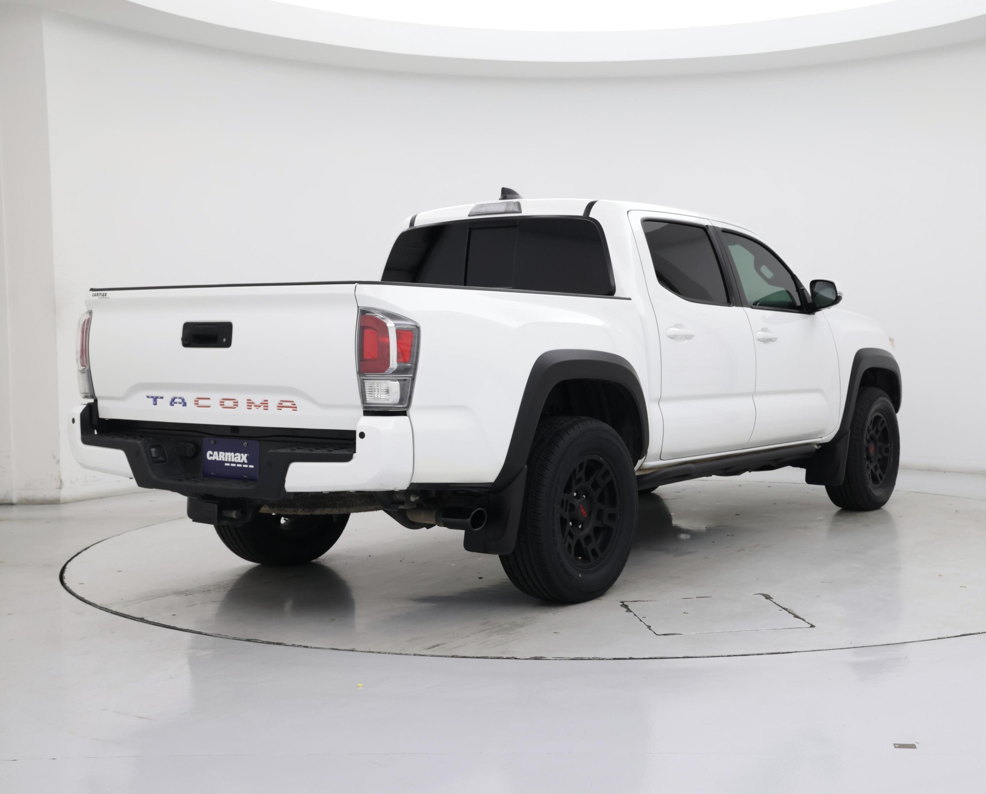 Thumbnail: 2022 Toyota Tacoma - 8