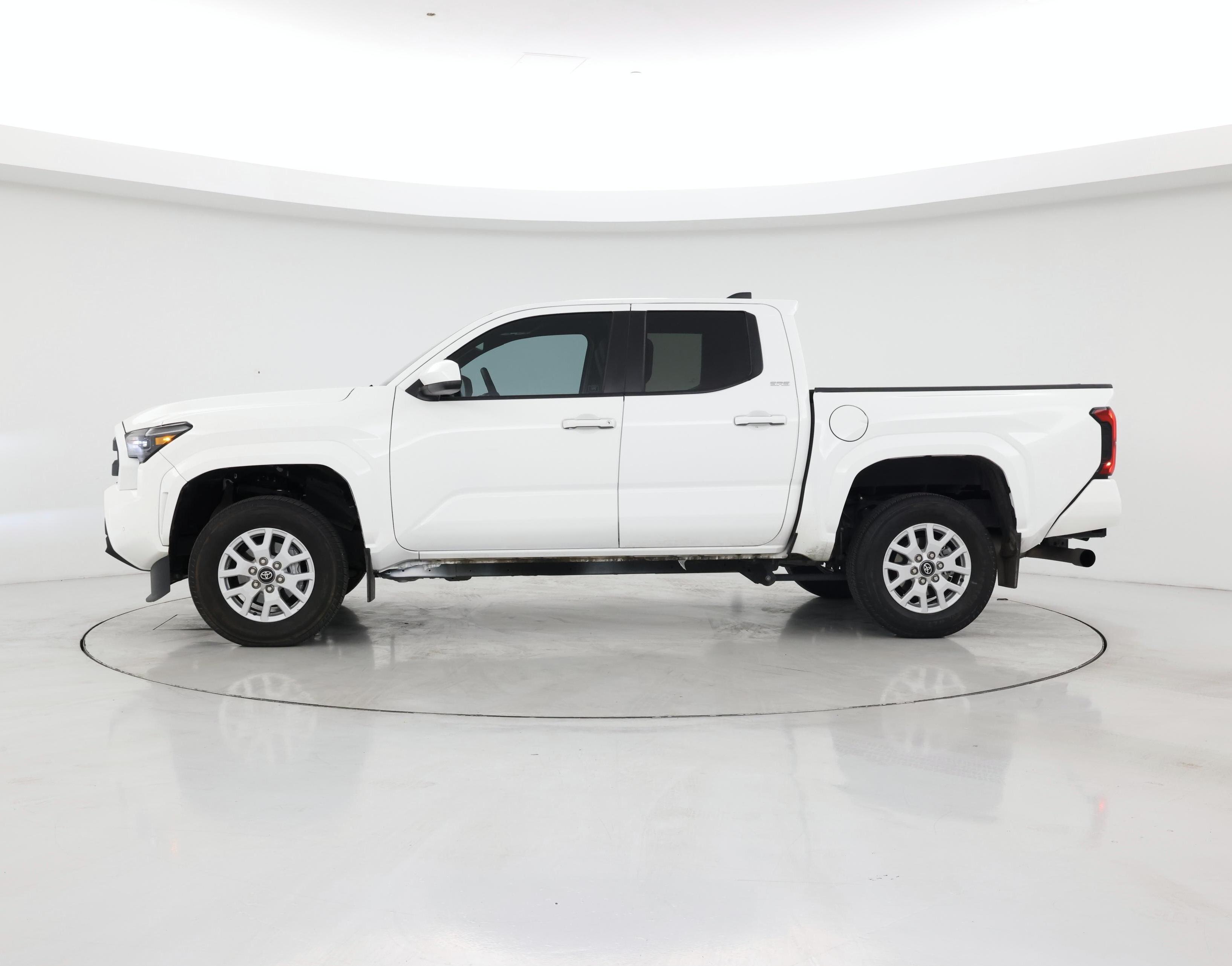 Thumbnail: 2024 Toyota Tacoma - 3