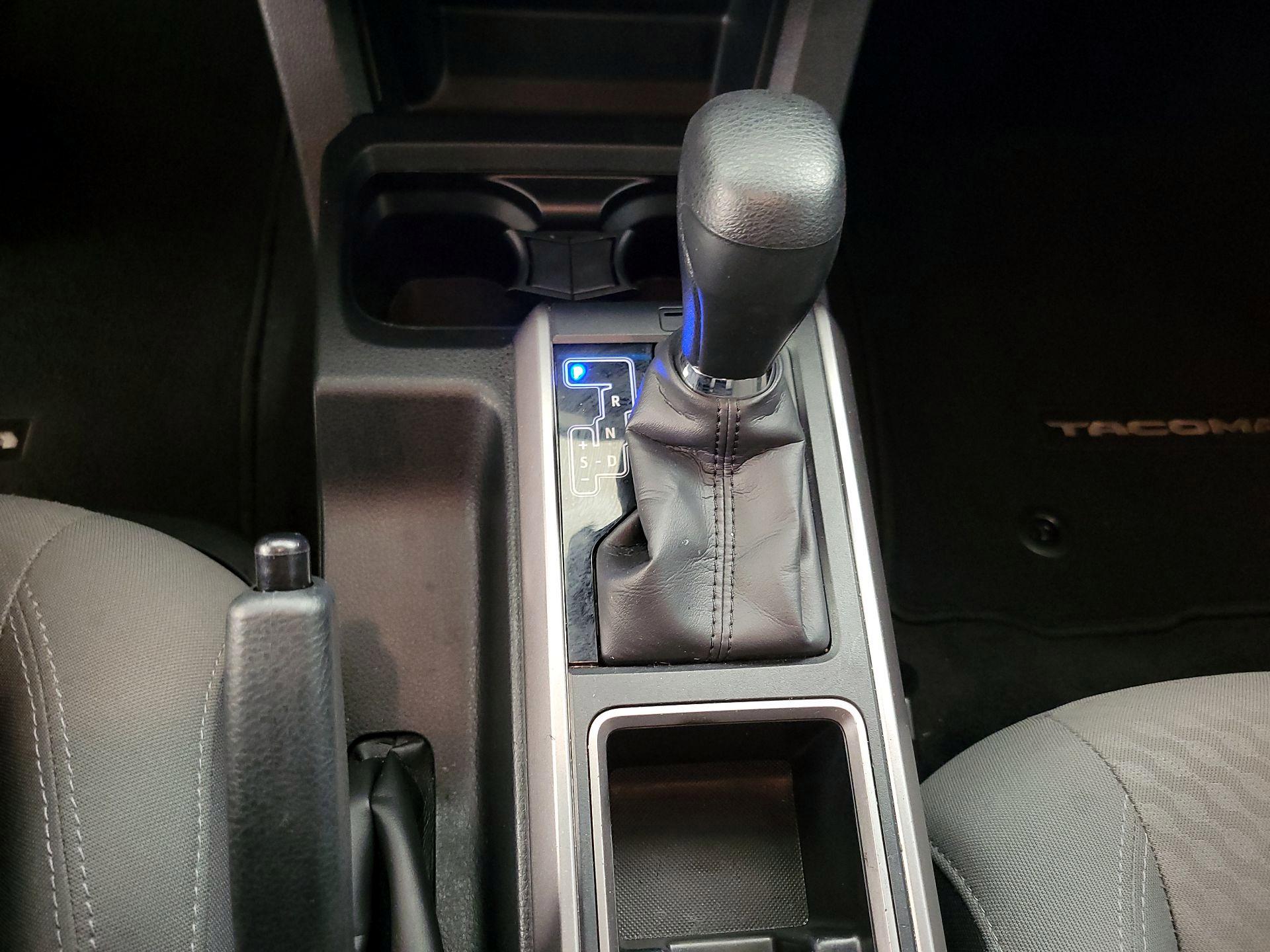 Thumbnail: 2023 Toyota Tacoma - 17