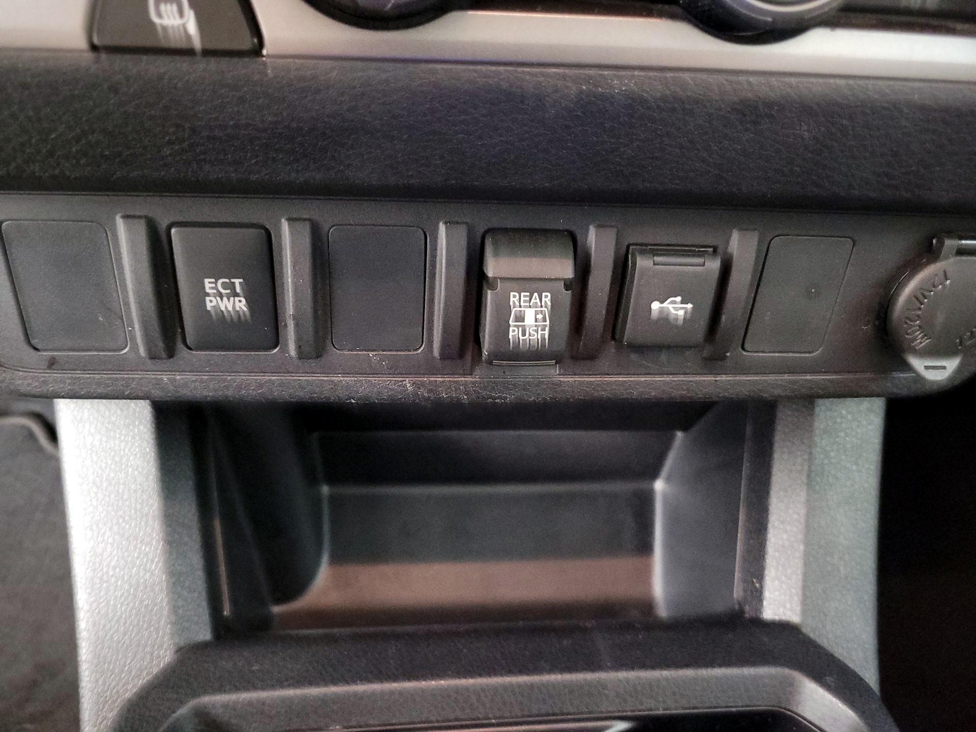 Thumbnail: 2023 Toyota Tacoma - 18