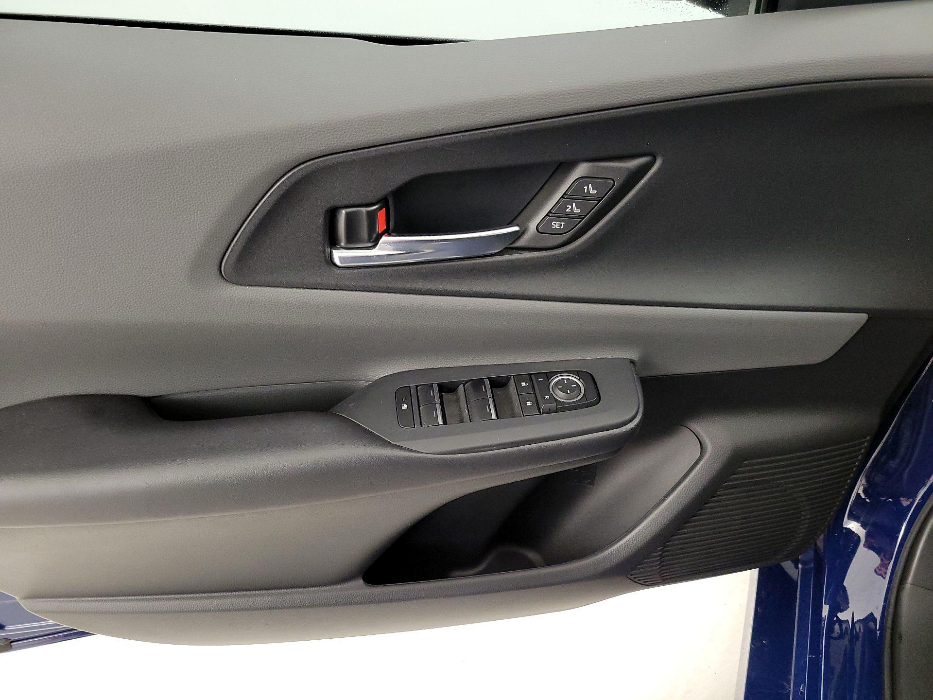 Thumbnail: 2023 Toyota Prius - 12