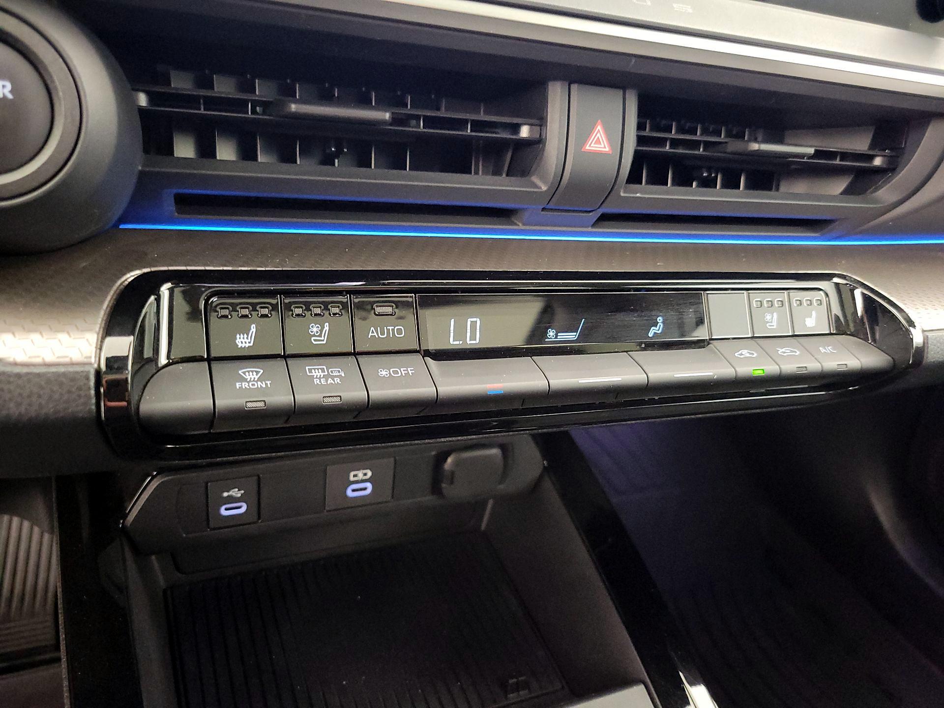 Thumbnail: 2023 Toyota Prius - 17