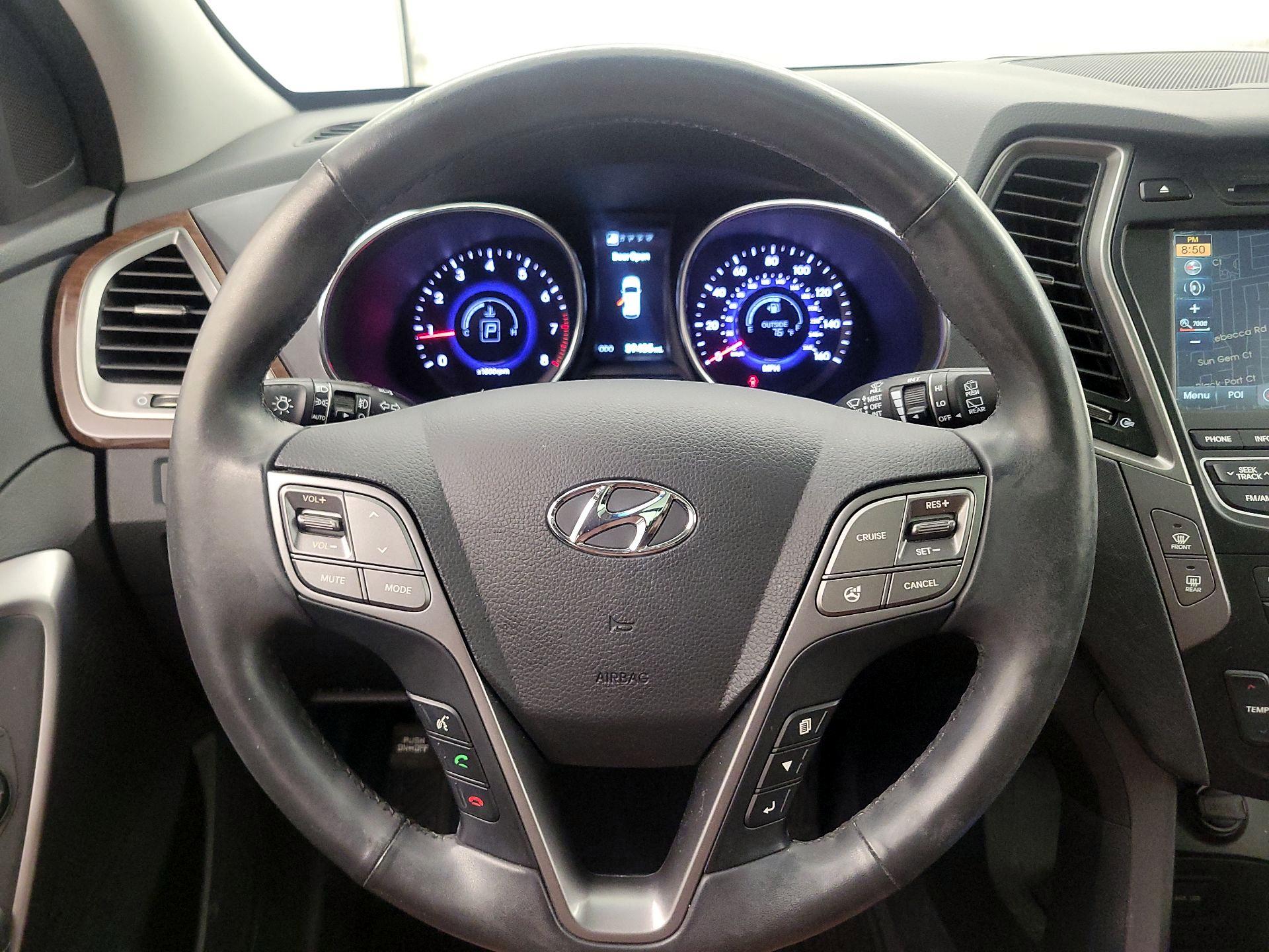 Thumbnail: 2015 Hyundai Santa Fe - 10