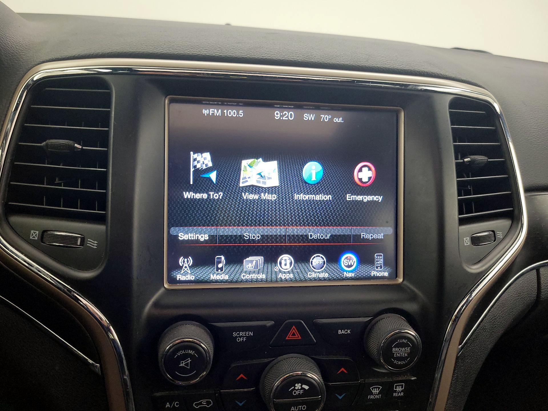 Thumbnail: 2017 Jeep Grand Cherokee - 14